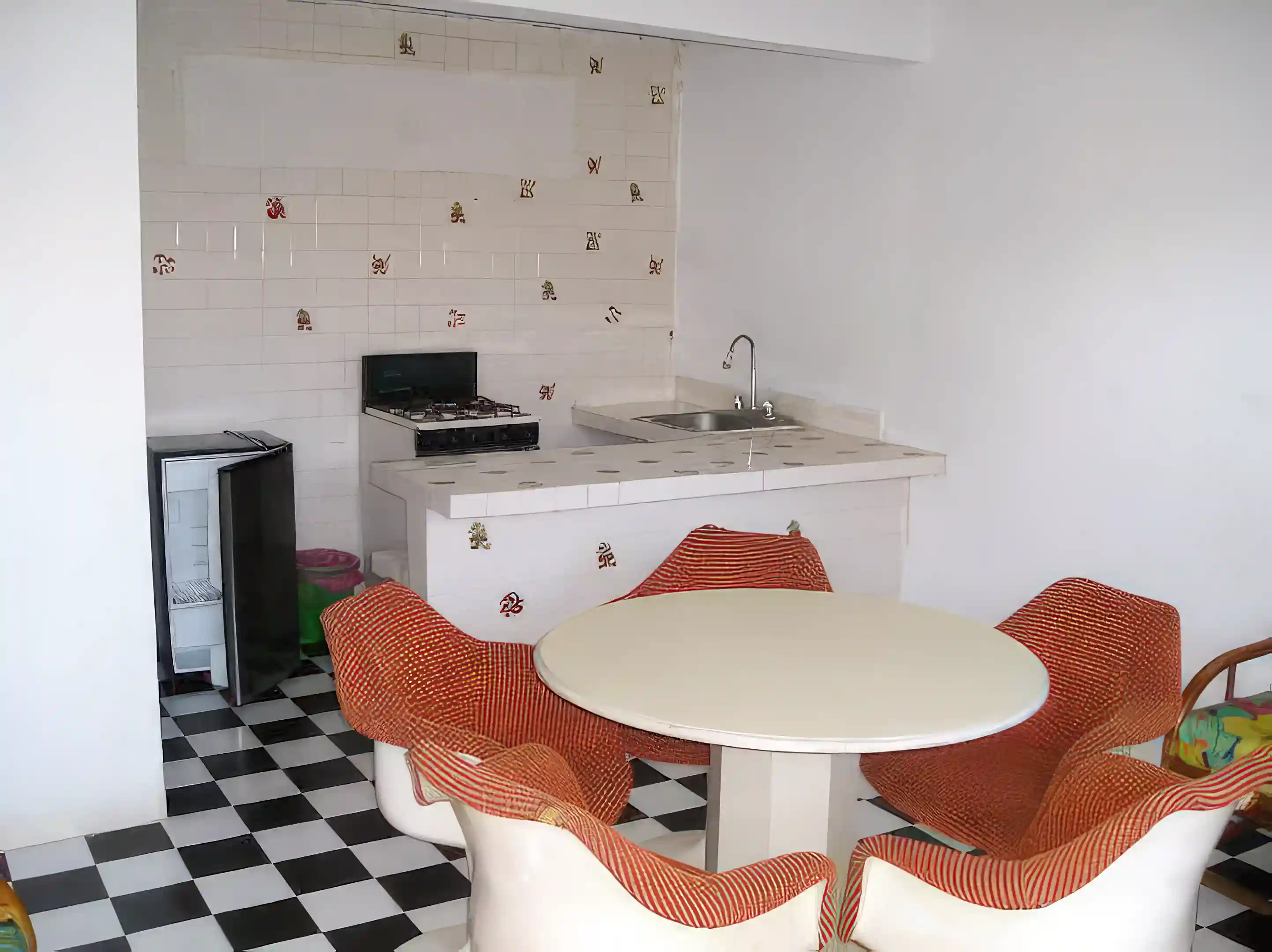 Kitchenette in suite