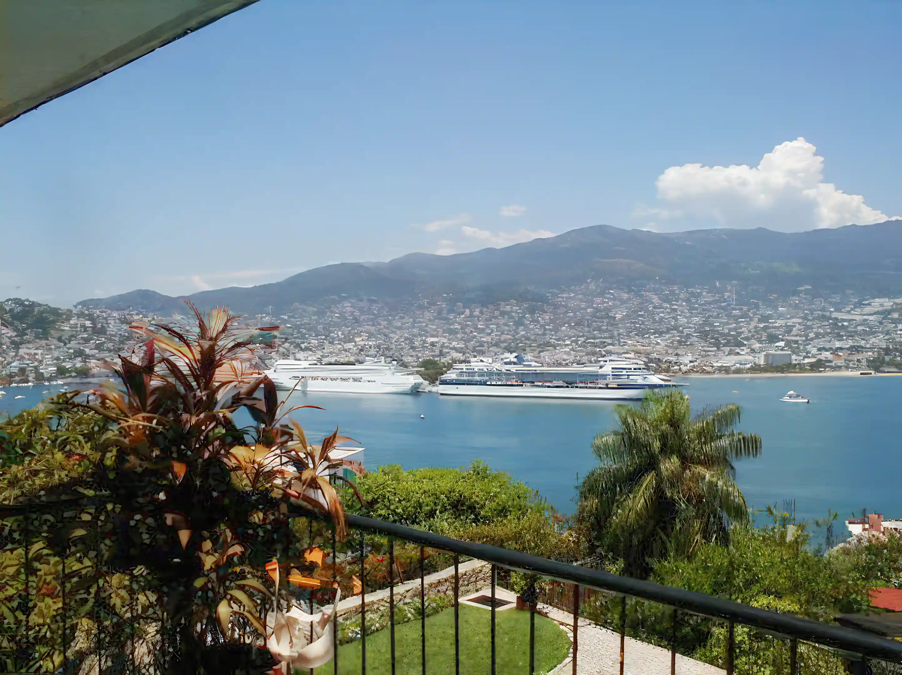 Home for Sale in Acapulco, Mexico