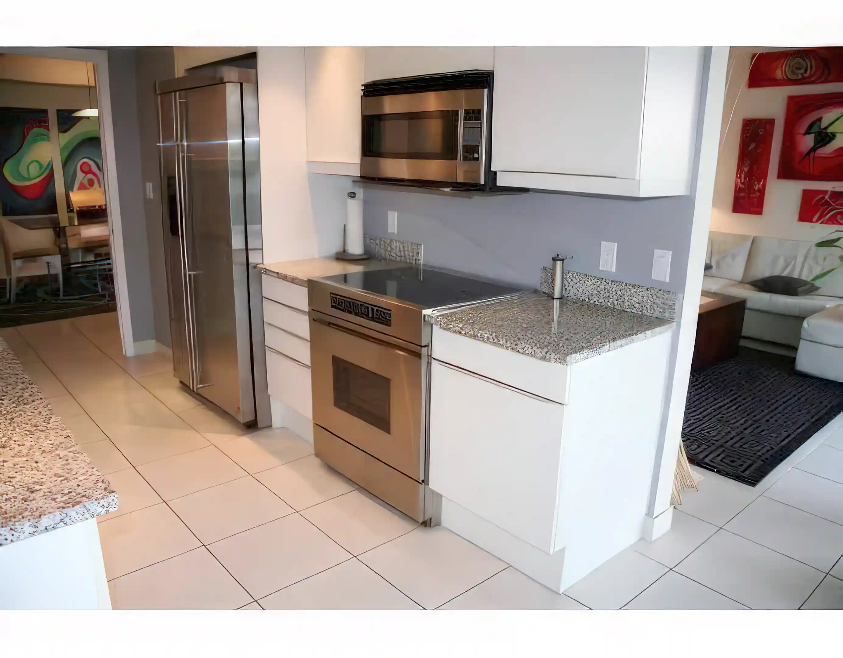 BUILDING 7000 UNIT 508 - KITCHEN