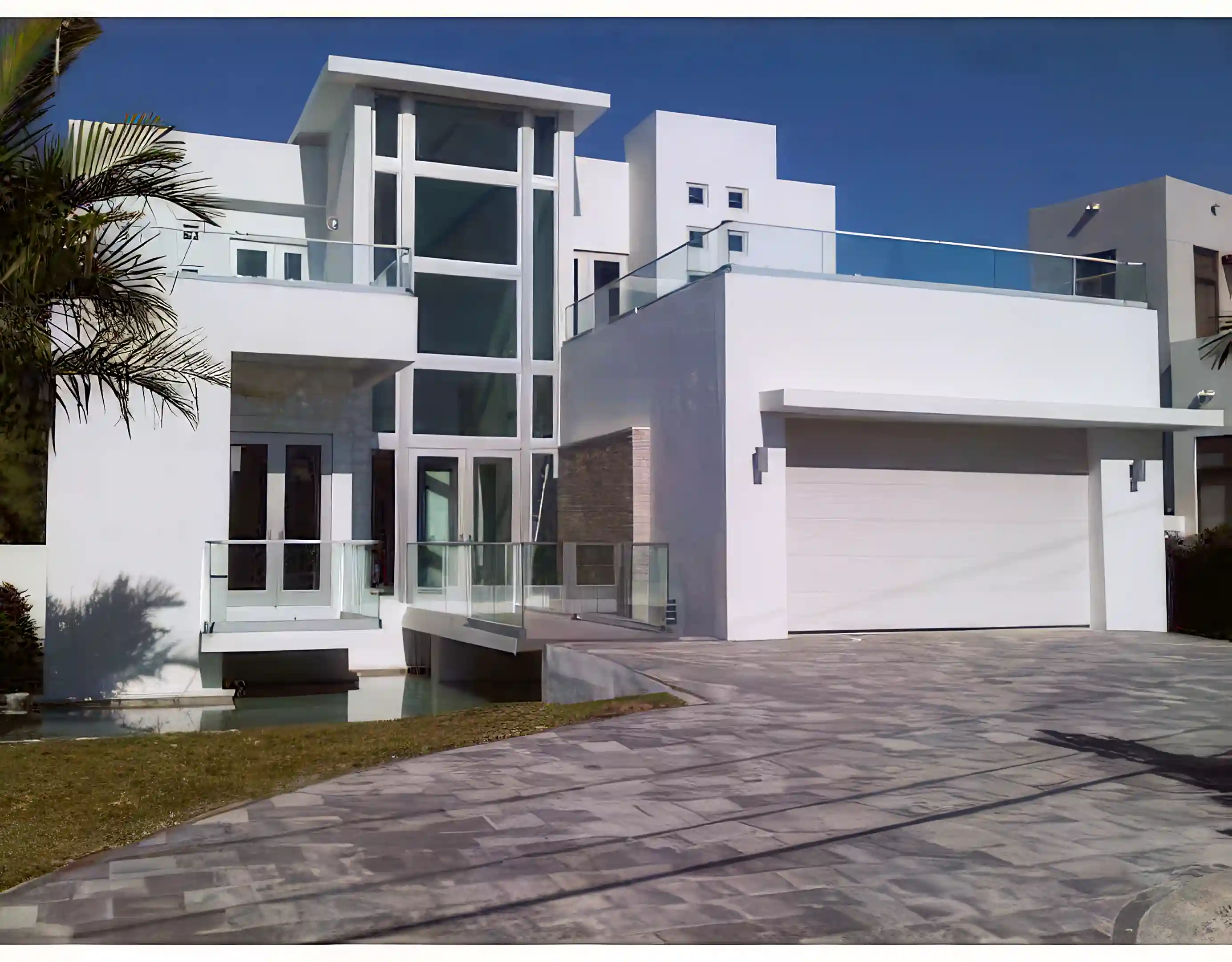 Waterfront/Intracoastal for Sale in Golden Beach, Florida, USA