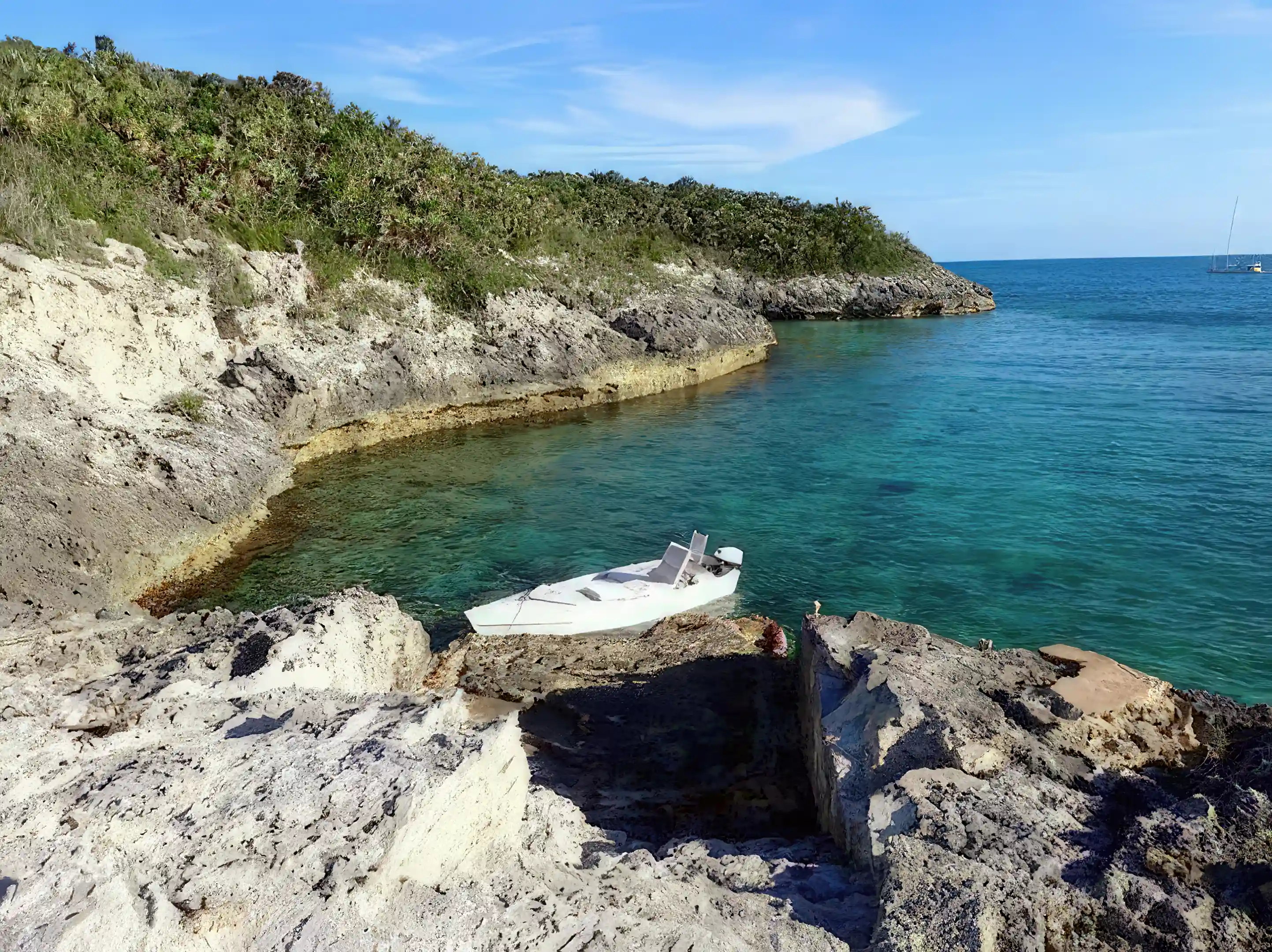 Waterfront Lot for Sale in Rose Island, Bahamas