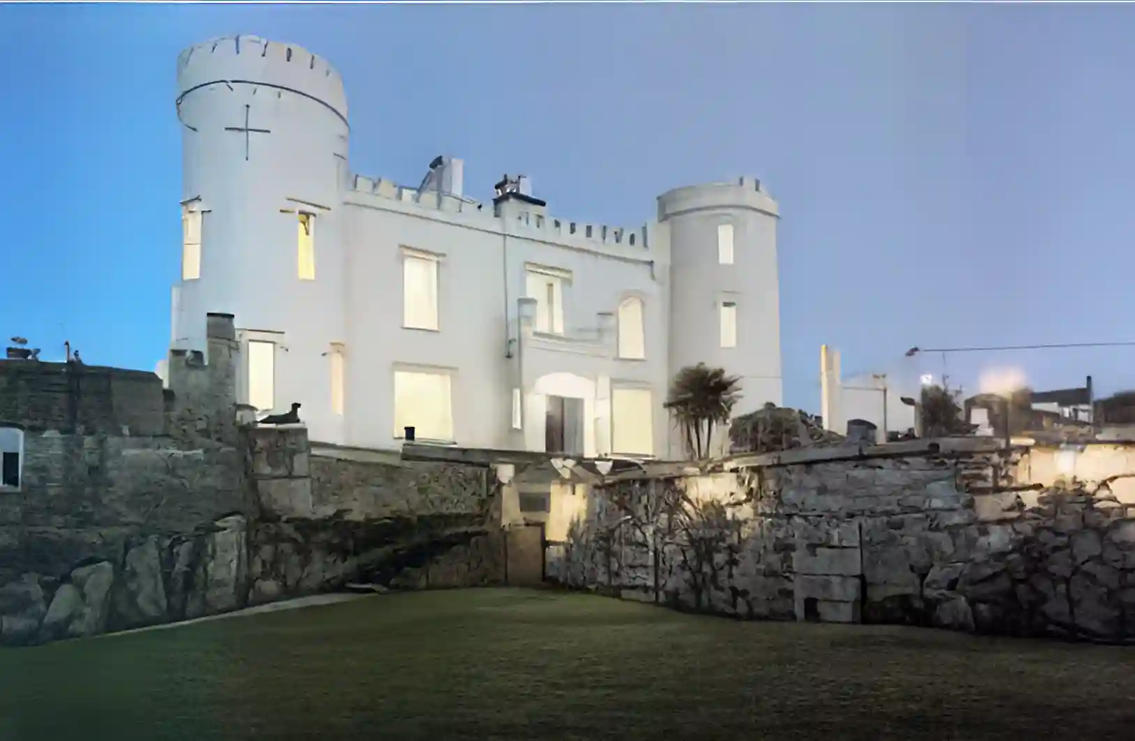 Castle for Rent in Dublin, Ireland