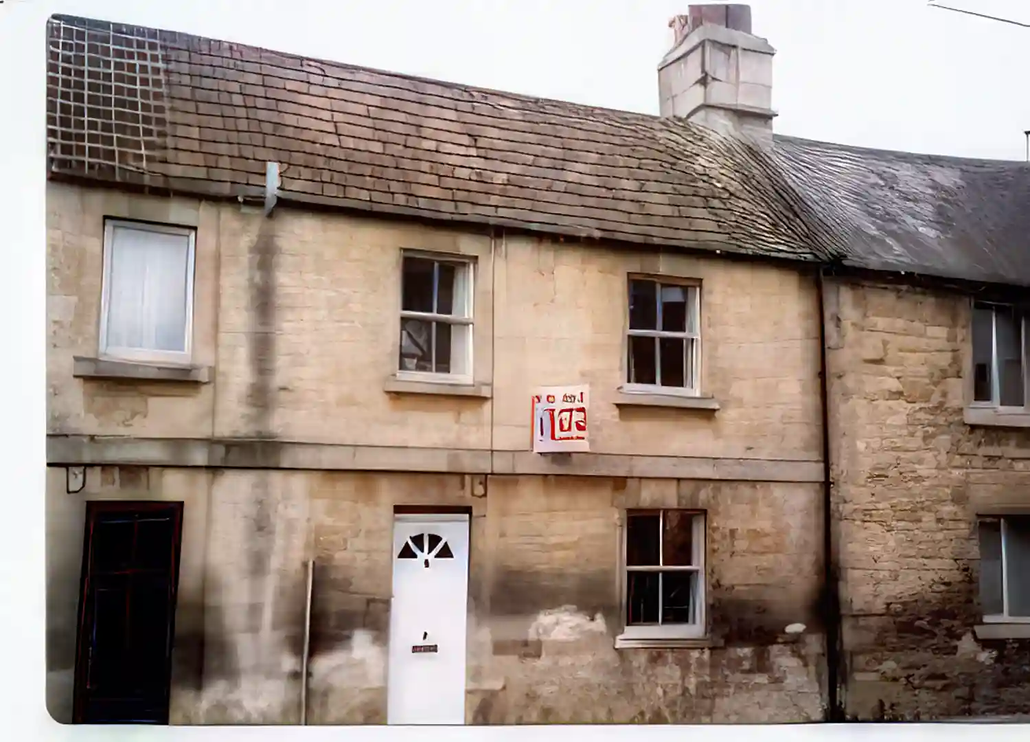Cottage for Sale in Wiltshire, UK