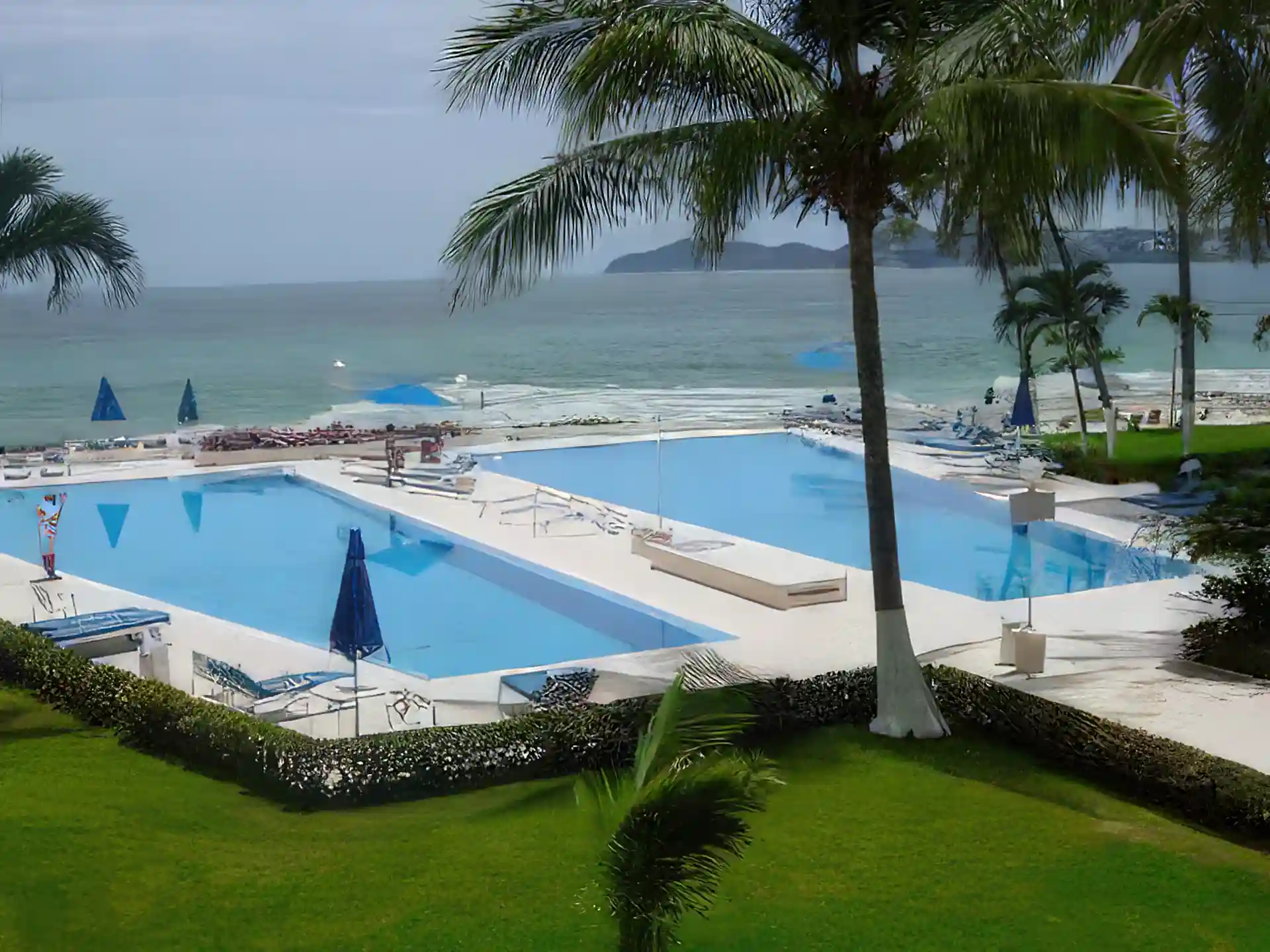 Pools-Albercas