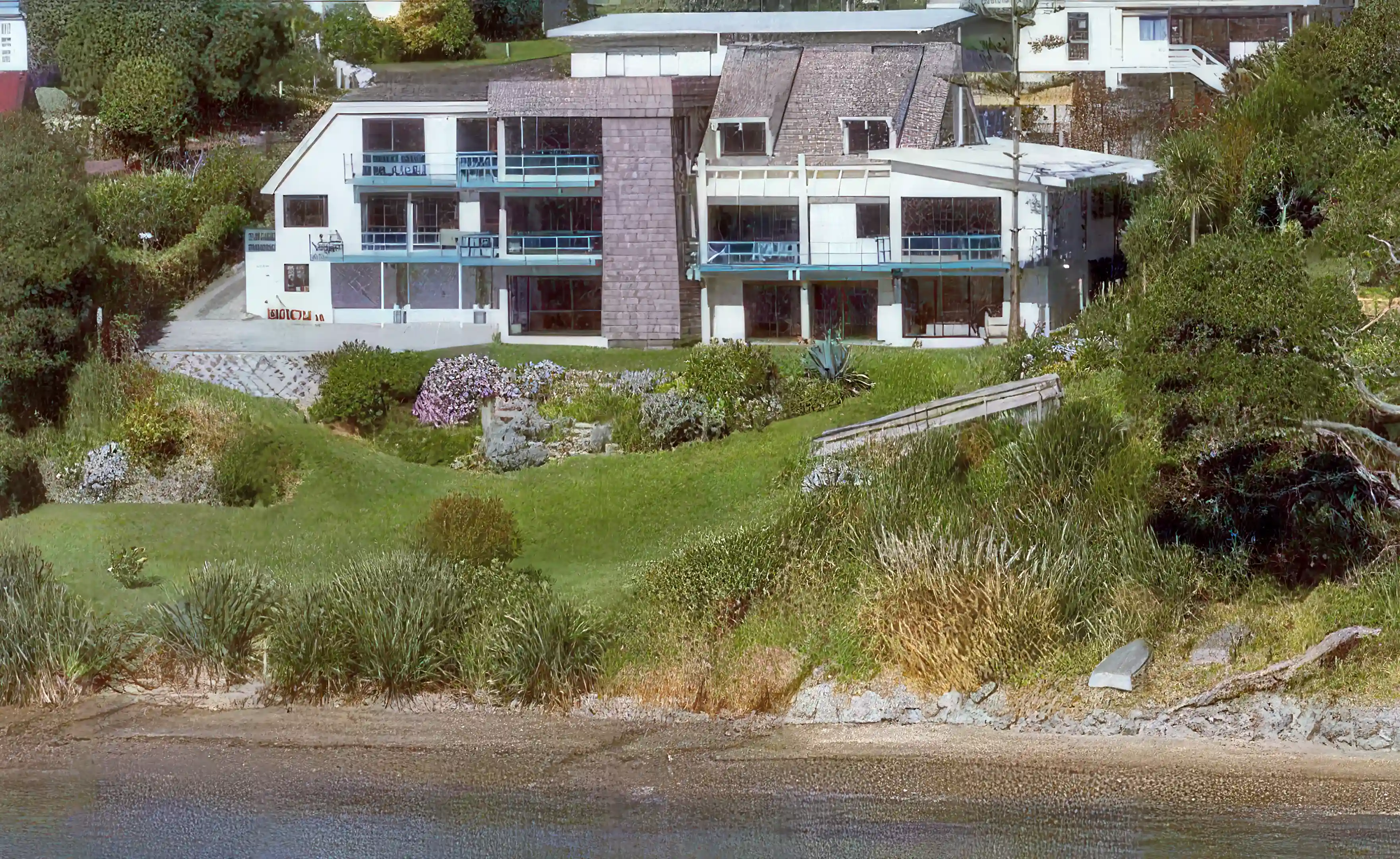 8500 Sq Feet of House for Sale in Doubtless Bay Northland, New Zealand