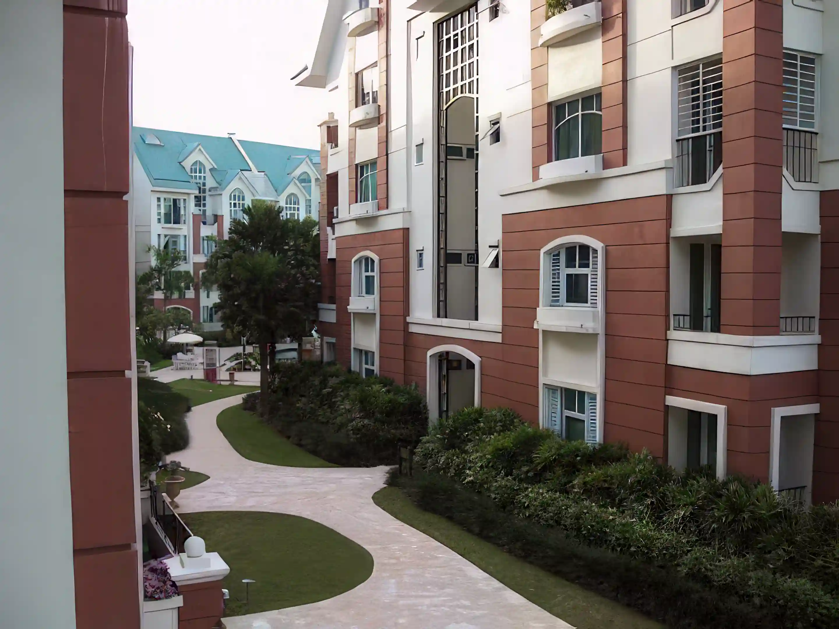 Condo for Rent in Sunrise Gardens, Singapore