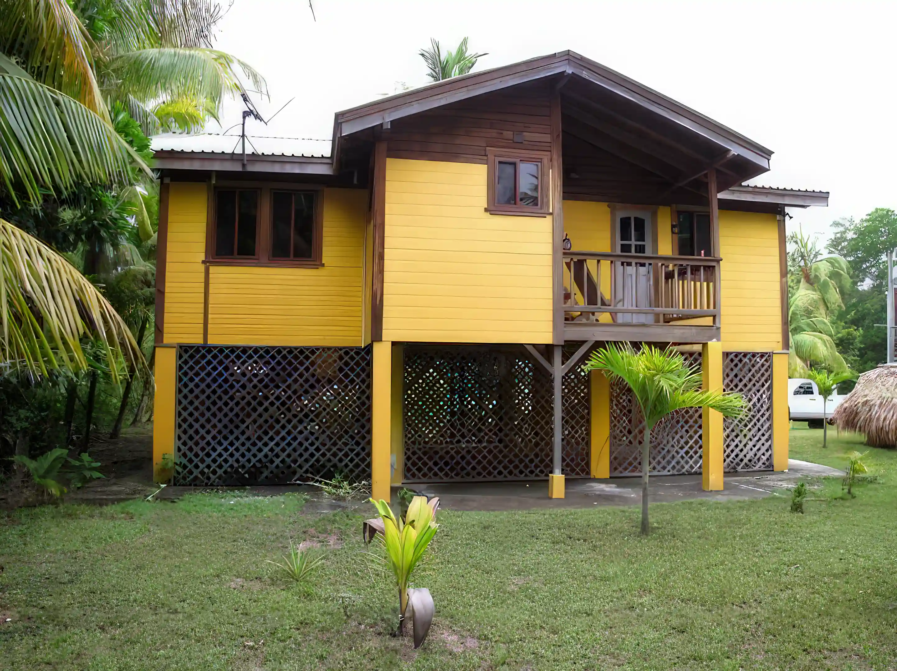 Beach House for Sale and Rent in La Ceiba, Atlantida, Honduras