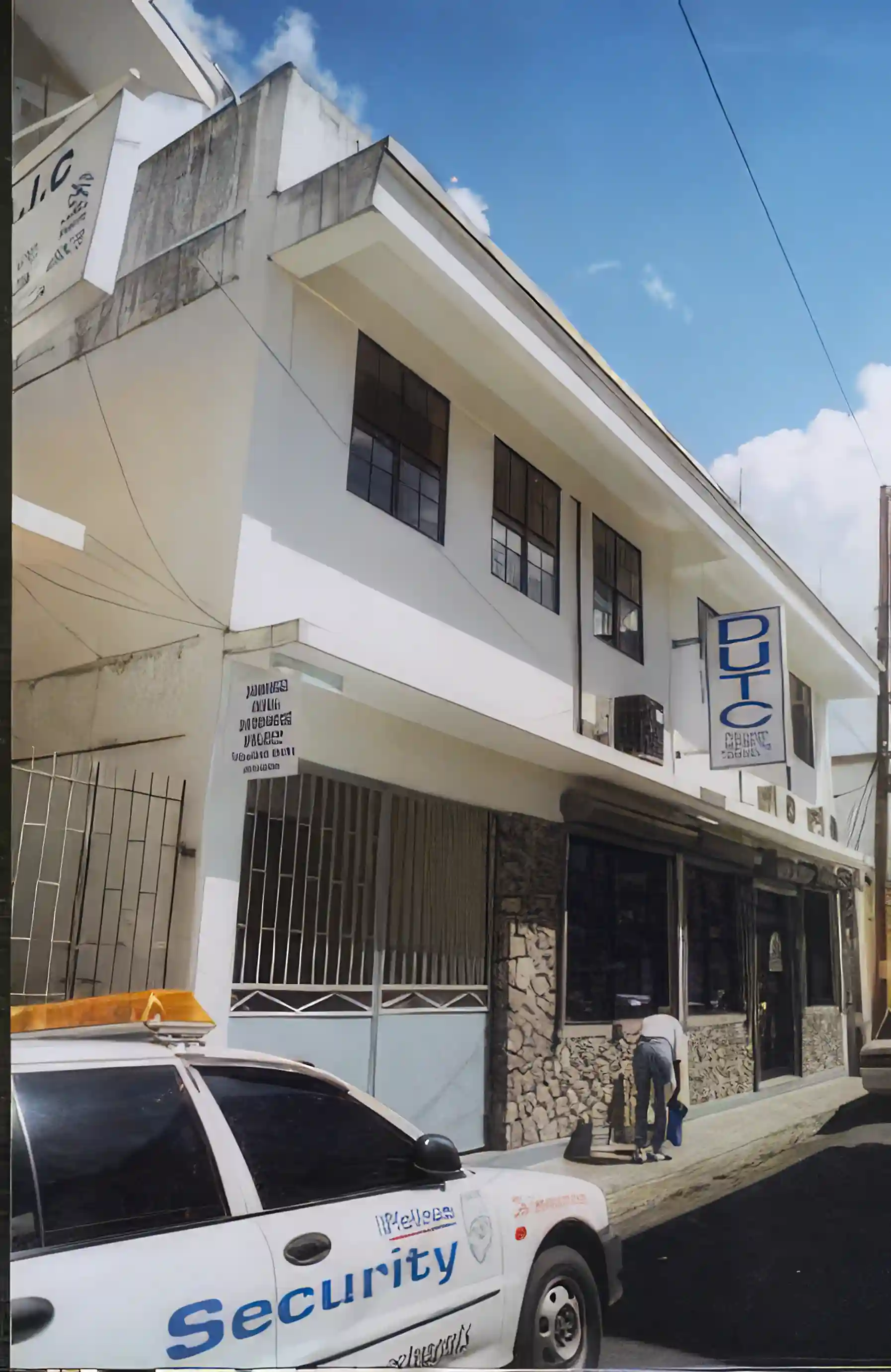 Commercial Building for Sale in Dominica Viviun