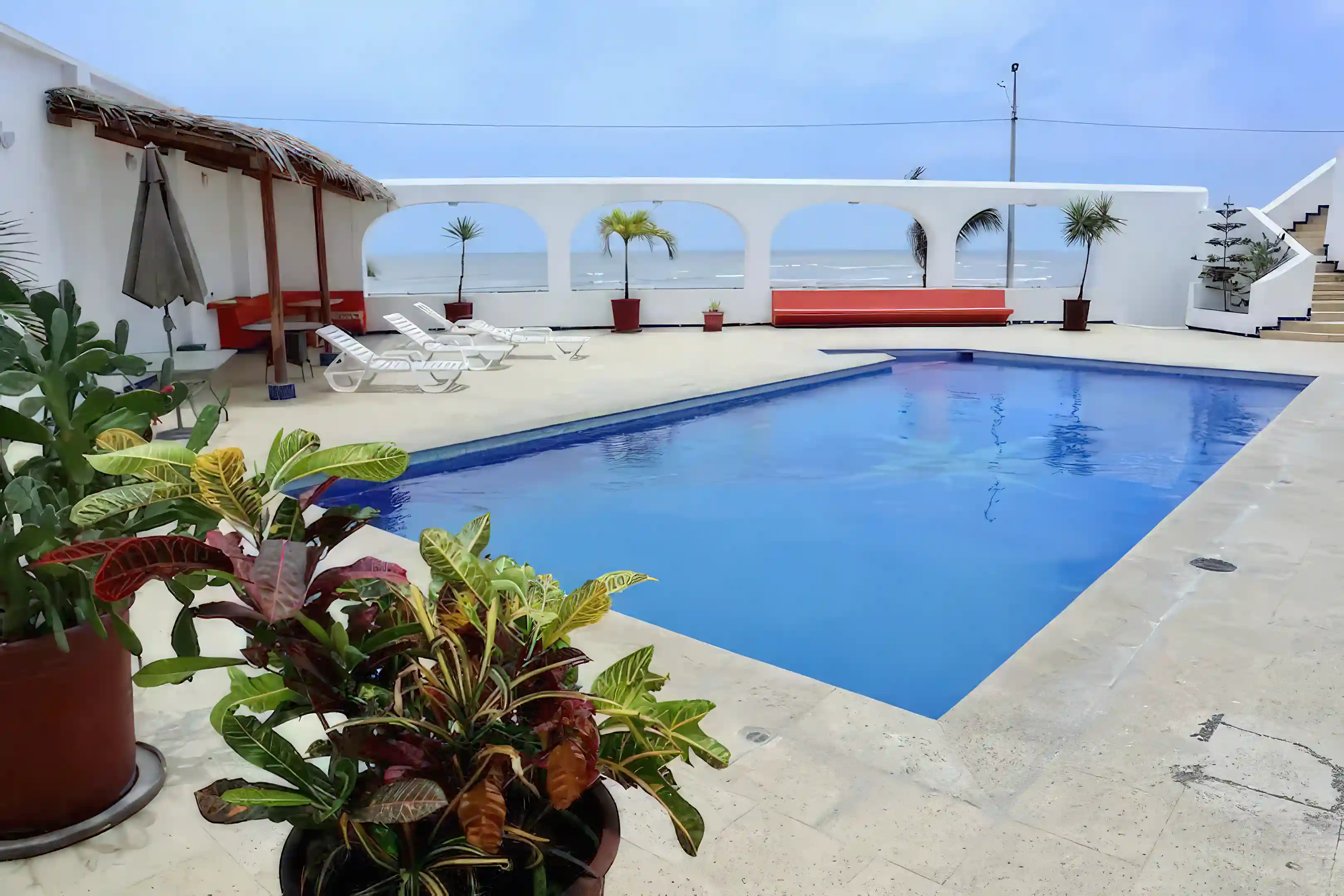 Oceanfront Condo for Sale and Rent in Bahia De Caraquez, Manabi, Ecuador