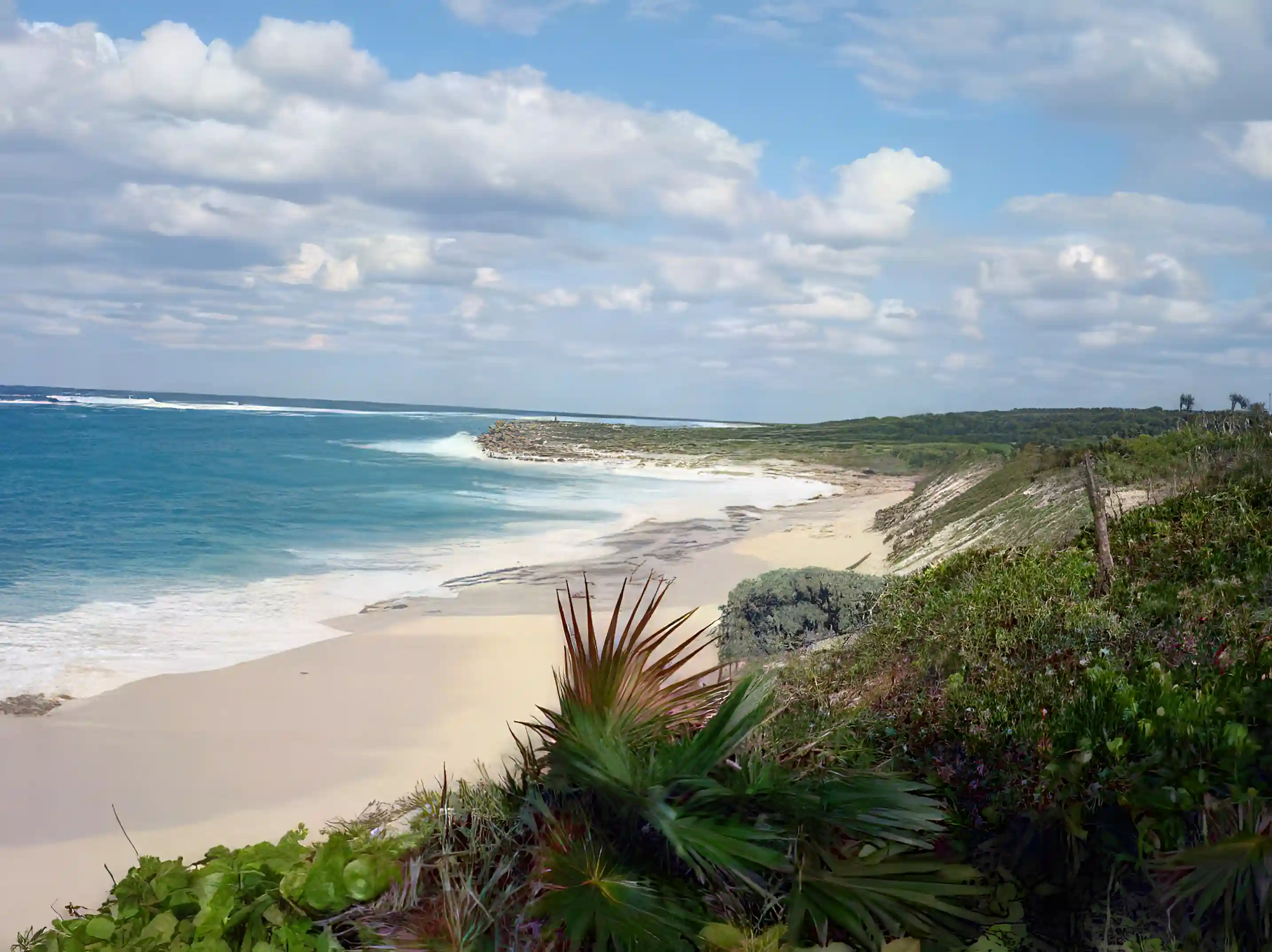 Beachfront Lot for Sale in Rum Cay Island, Bahamas
