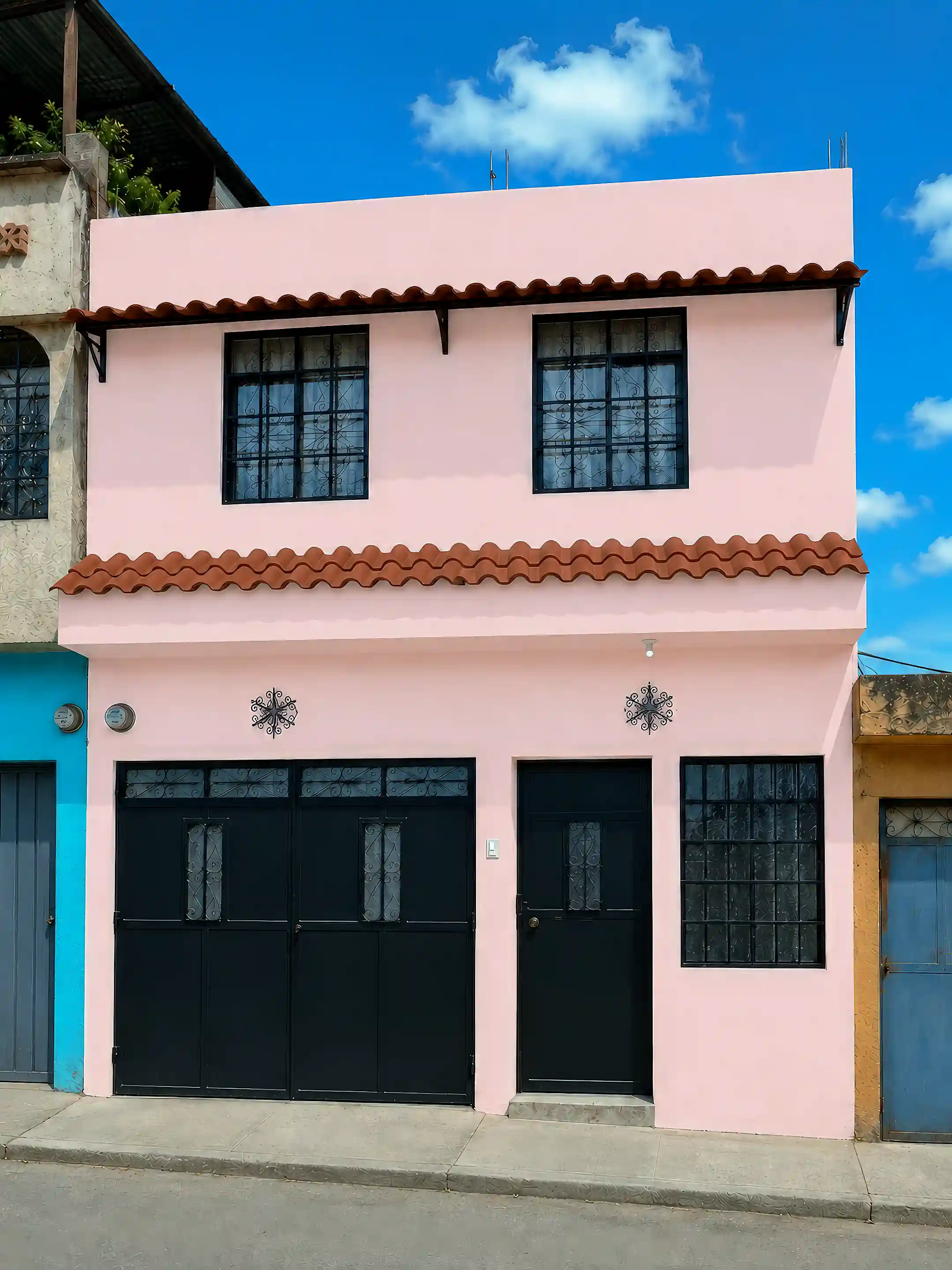 Single Family Home for Sale in Llanos De Santa Maria 2, Guatemala City, San Pedro Ayampuc, Guatemala