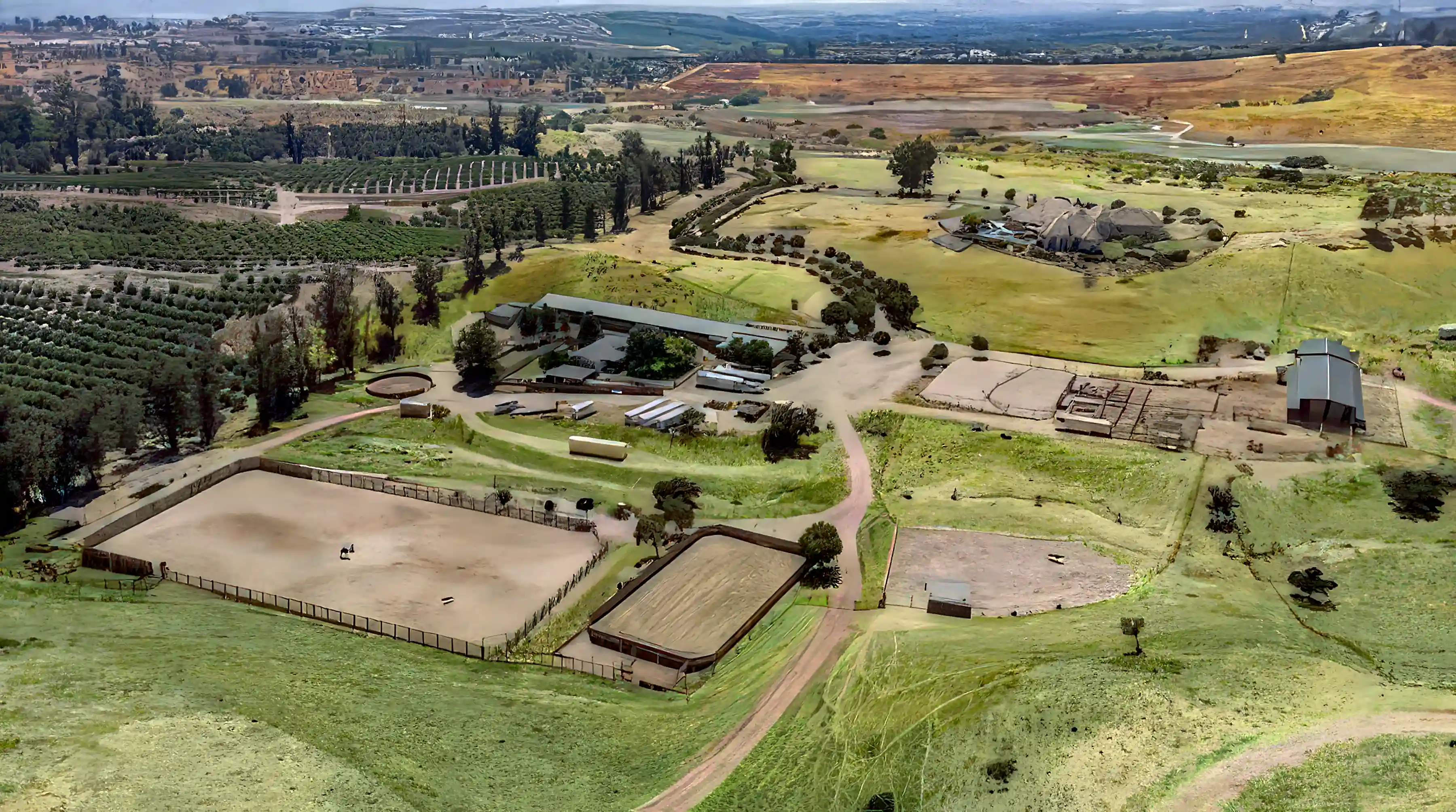 Estate with Working Ranch for Sale and Rent in 18238 Fryrear Ranch Rd, Moorpark, California, USA