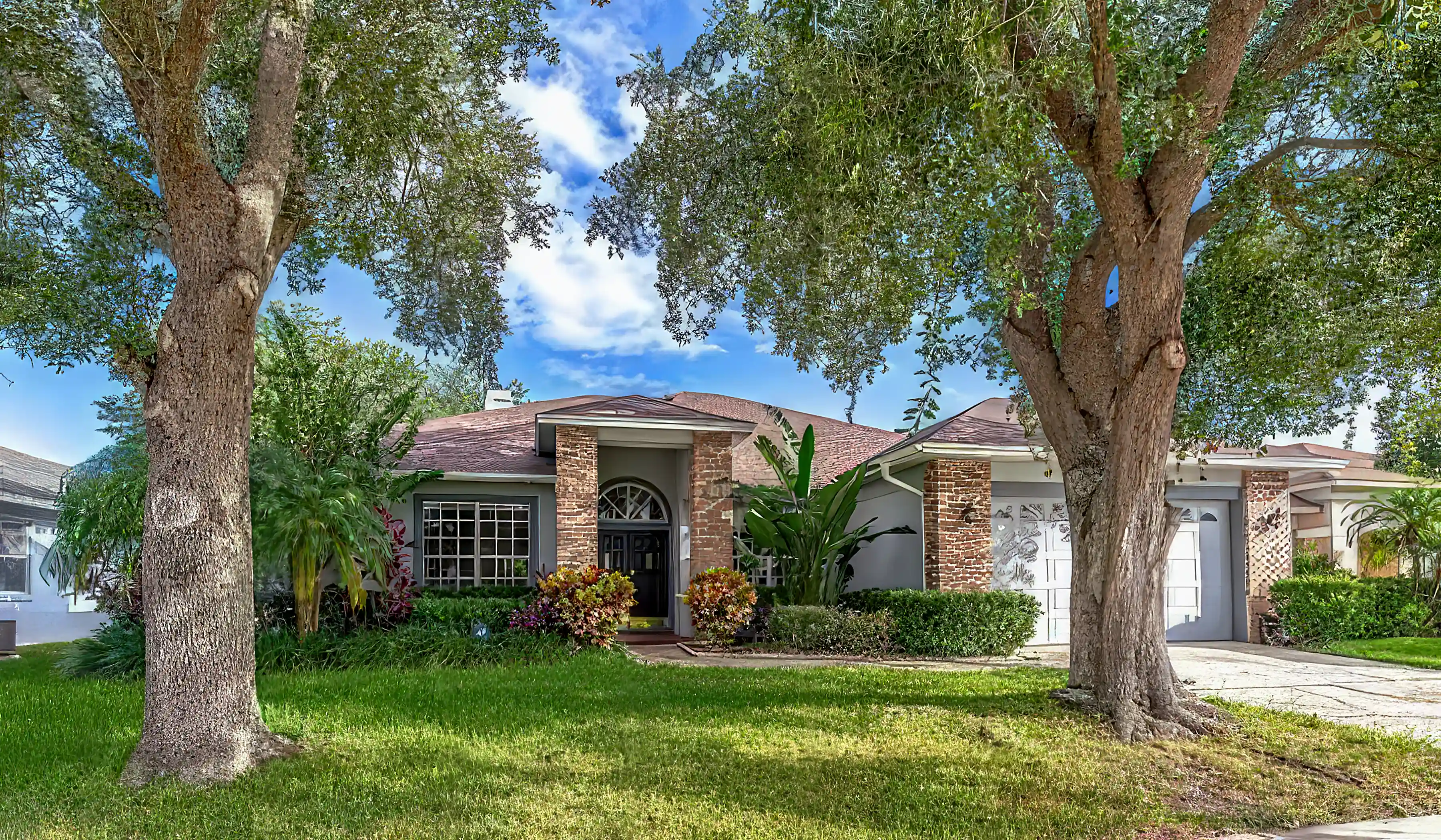 Home for Sale in 3719 Molona Drive, Orlando, Florida, USA