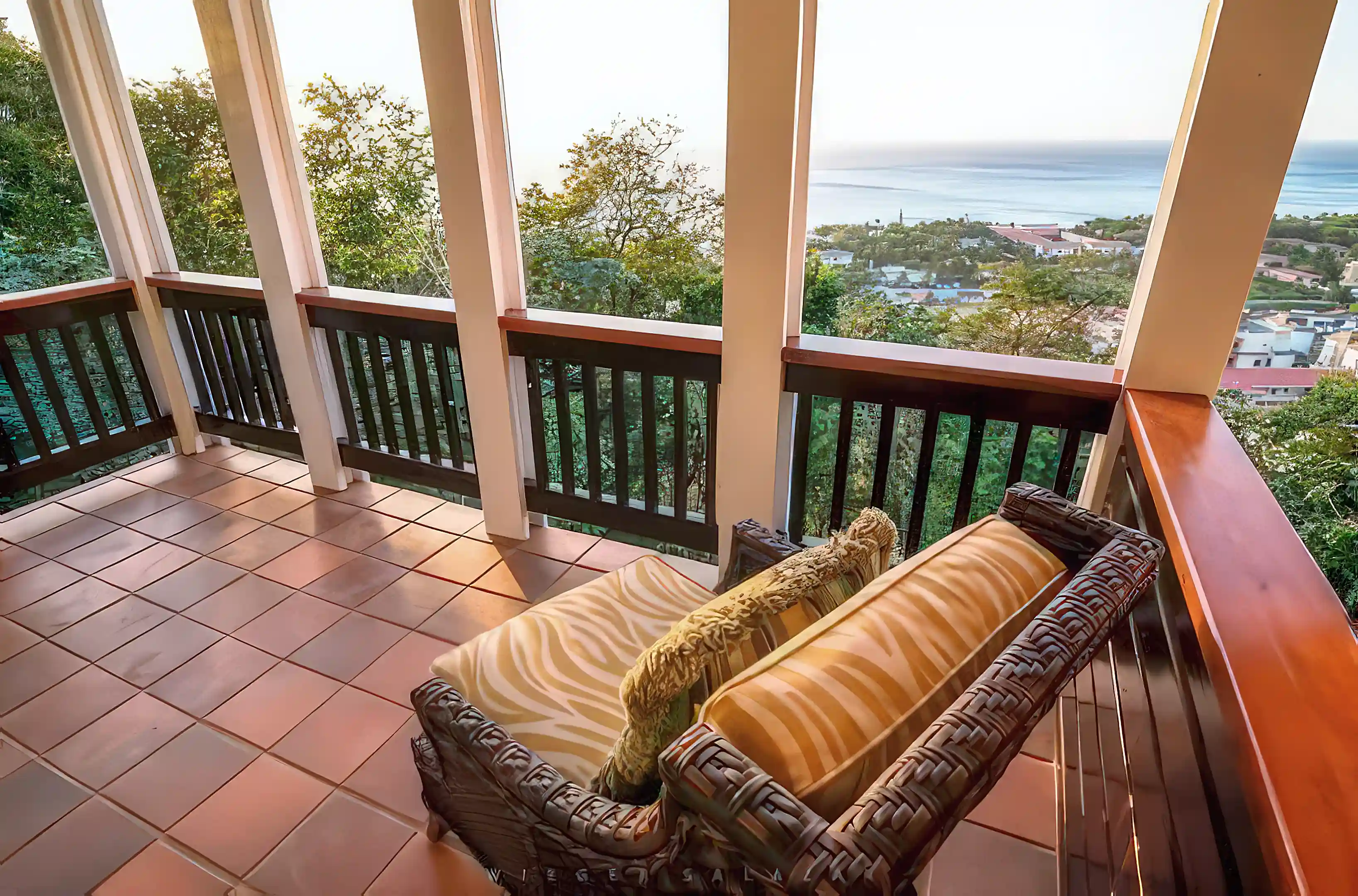 Home for Sale in Roatan, Bay Islands, Honduras