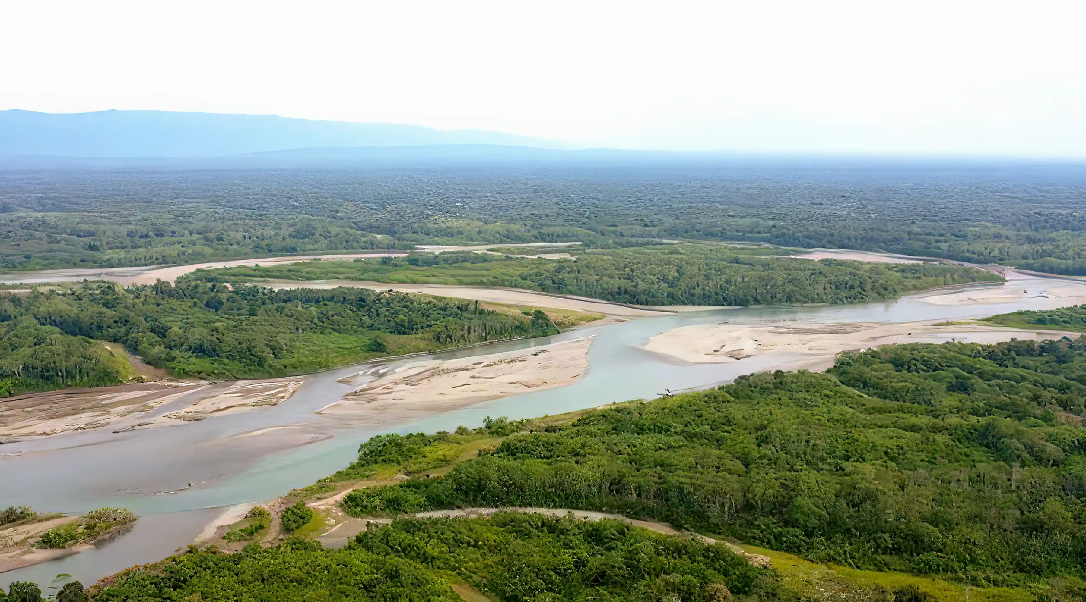 Alto Madre de Dios River at the property front side.