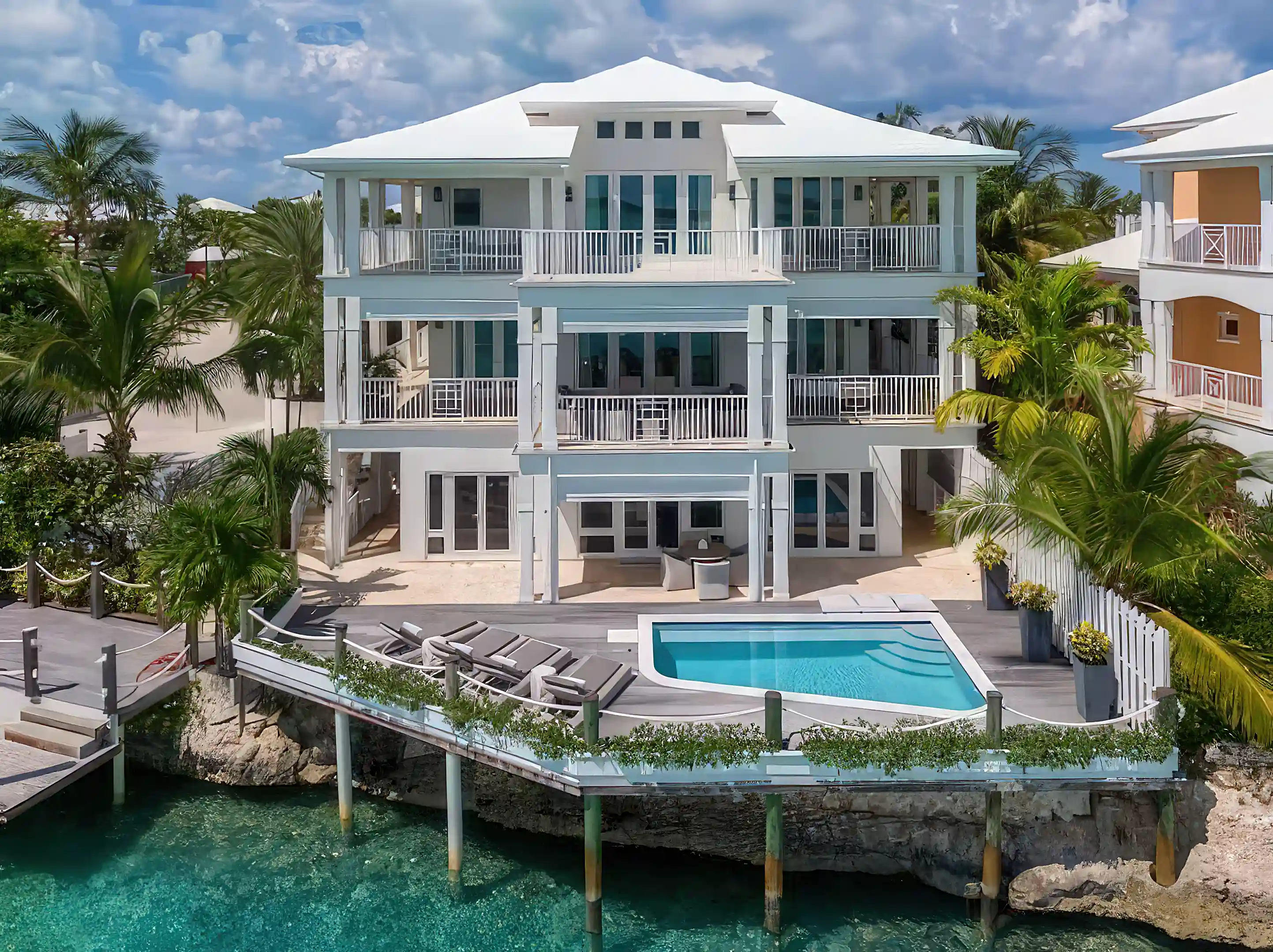 Villa for Sale in Vanderbilt Villa Lot Q February Point, Georgetown, Bahamas