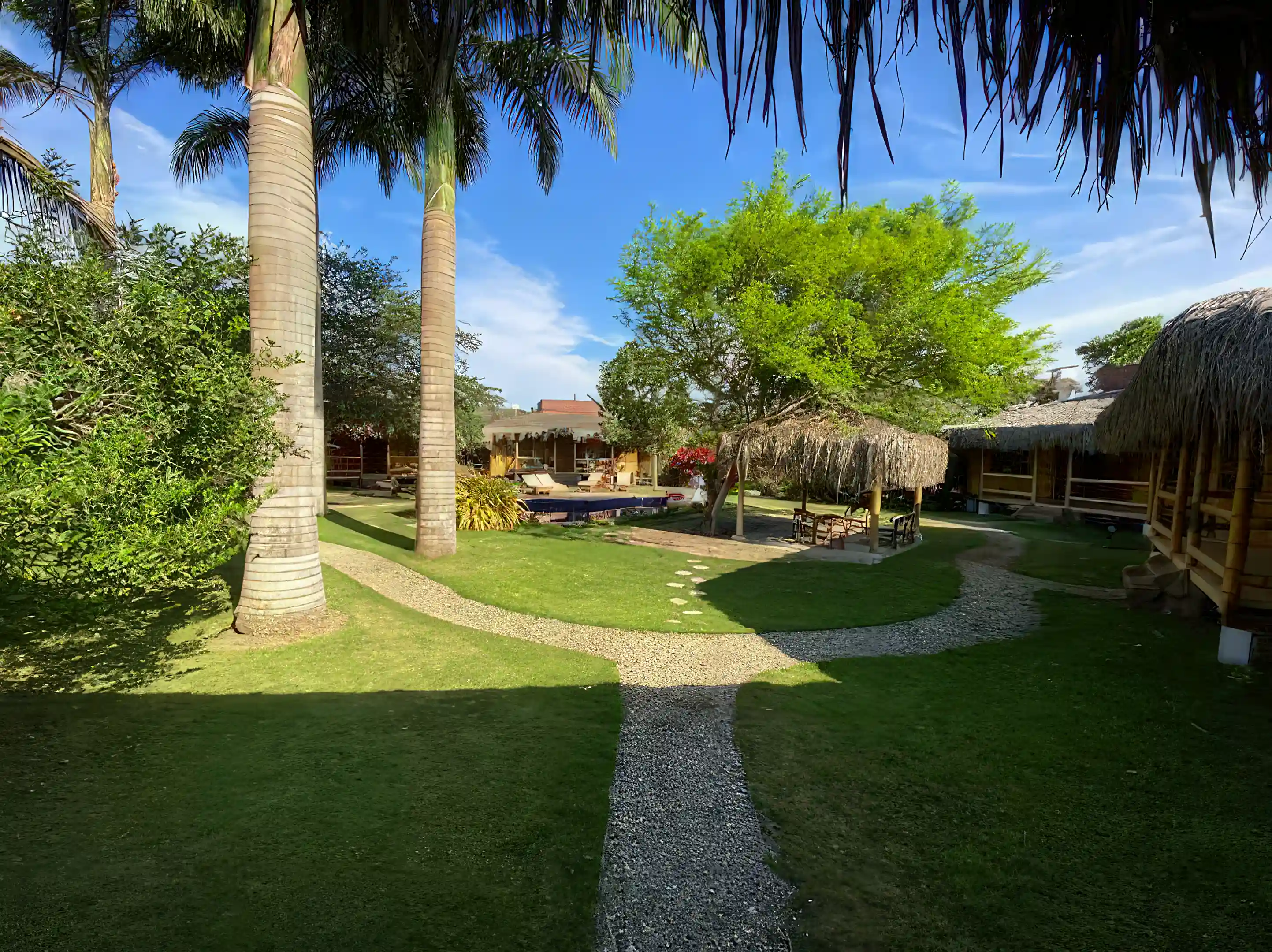 Ecolodge for Sale and Rent in Barrio El Tigrillo, Montañita, Santa Elena, Ecuador