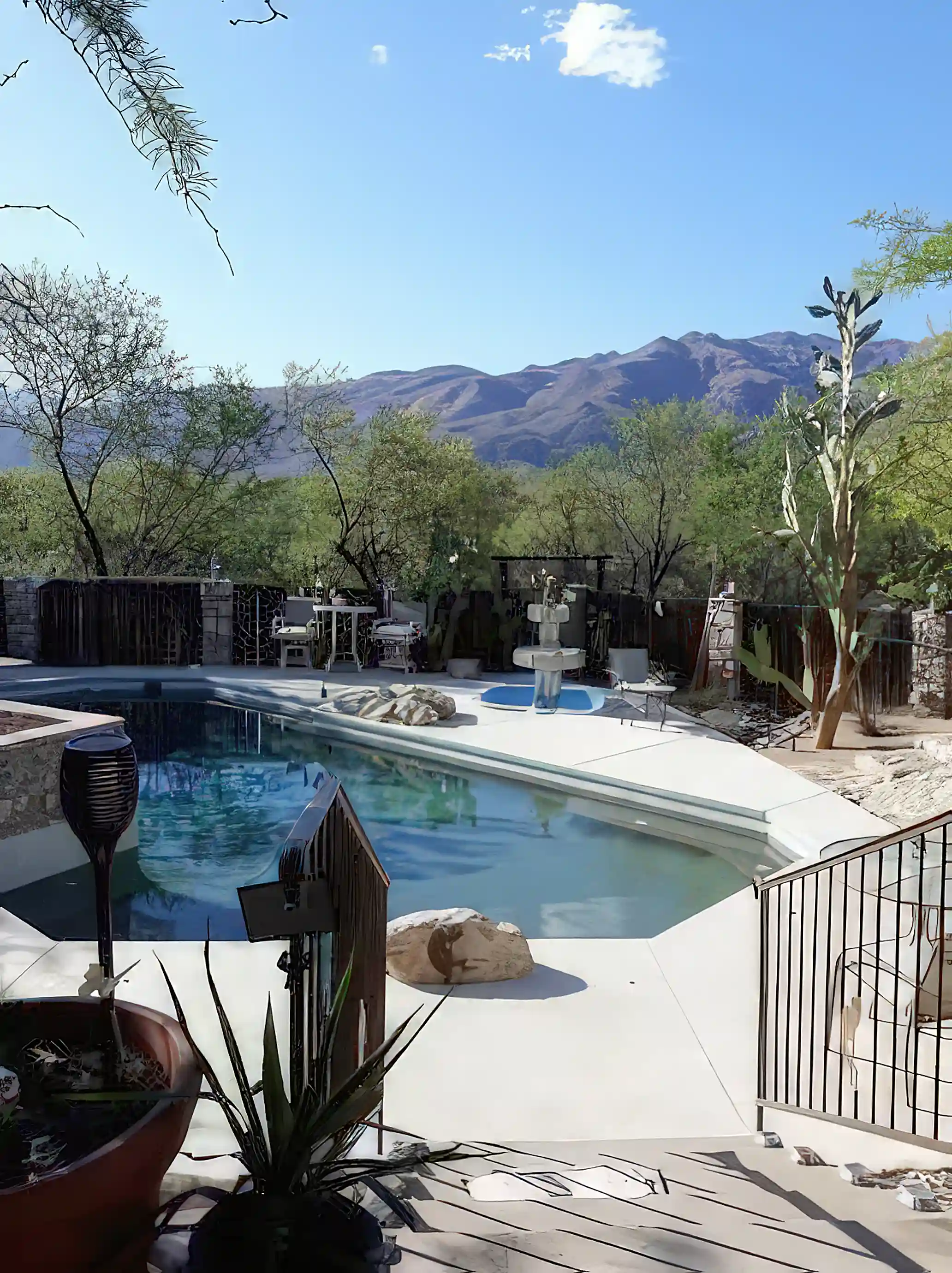 Inn/Lodge for Sale and Rent in 4344 North Soldier Trail, Tucson, Arizona, USA