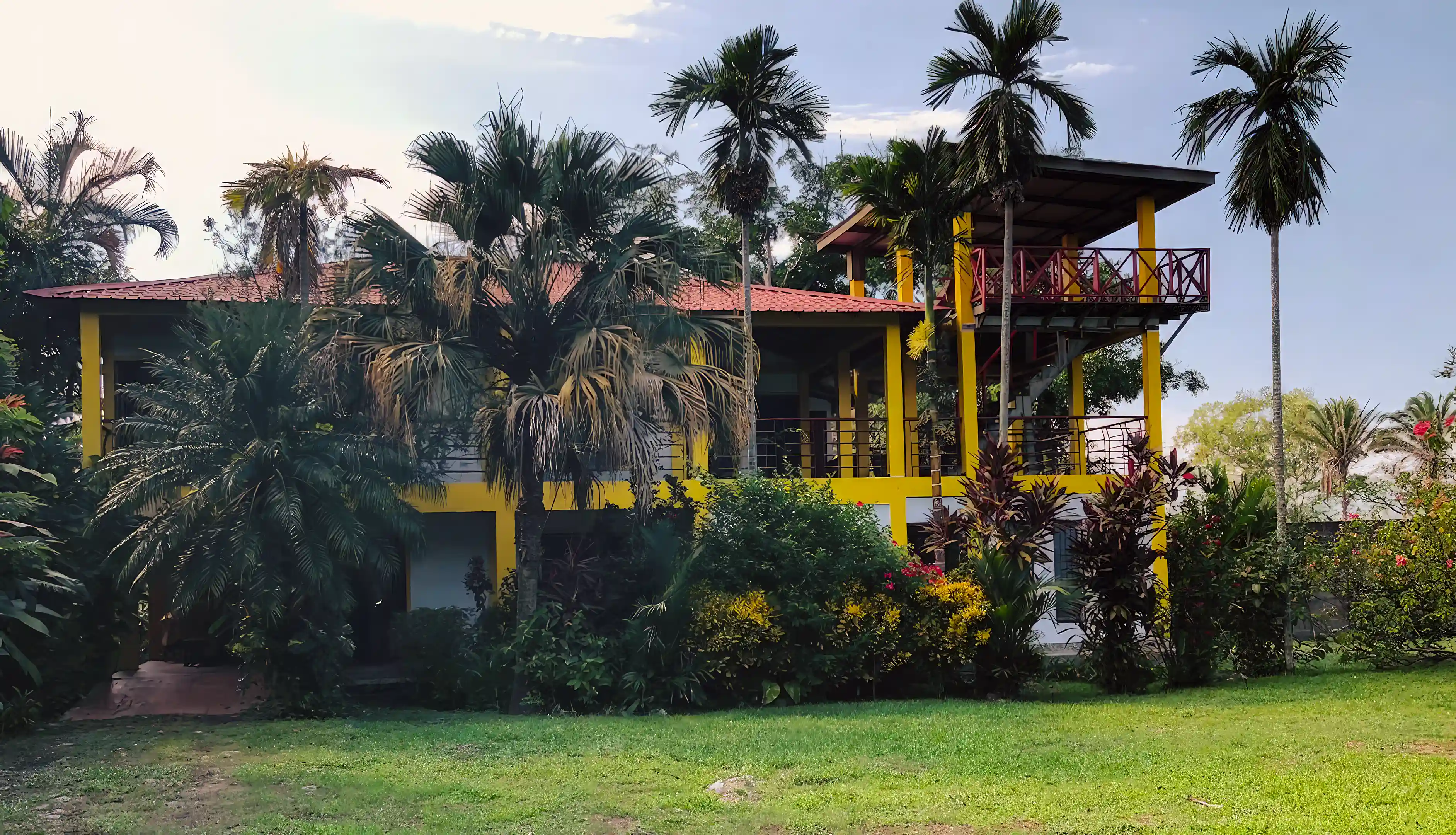 Ocean View Home for Sale and Rent in Playa Bonita, La Ceiba, Atlantida, Honduras