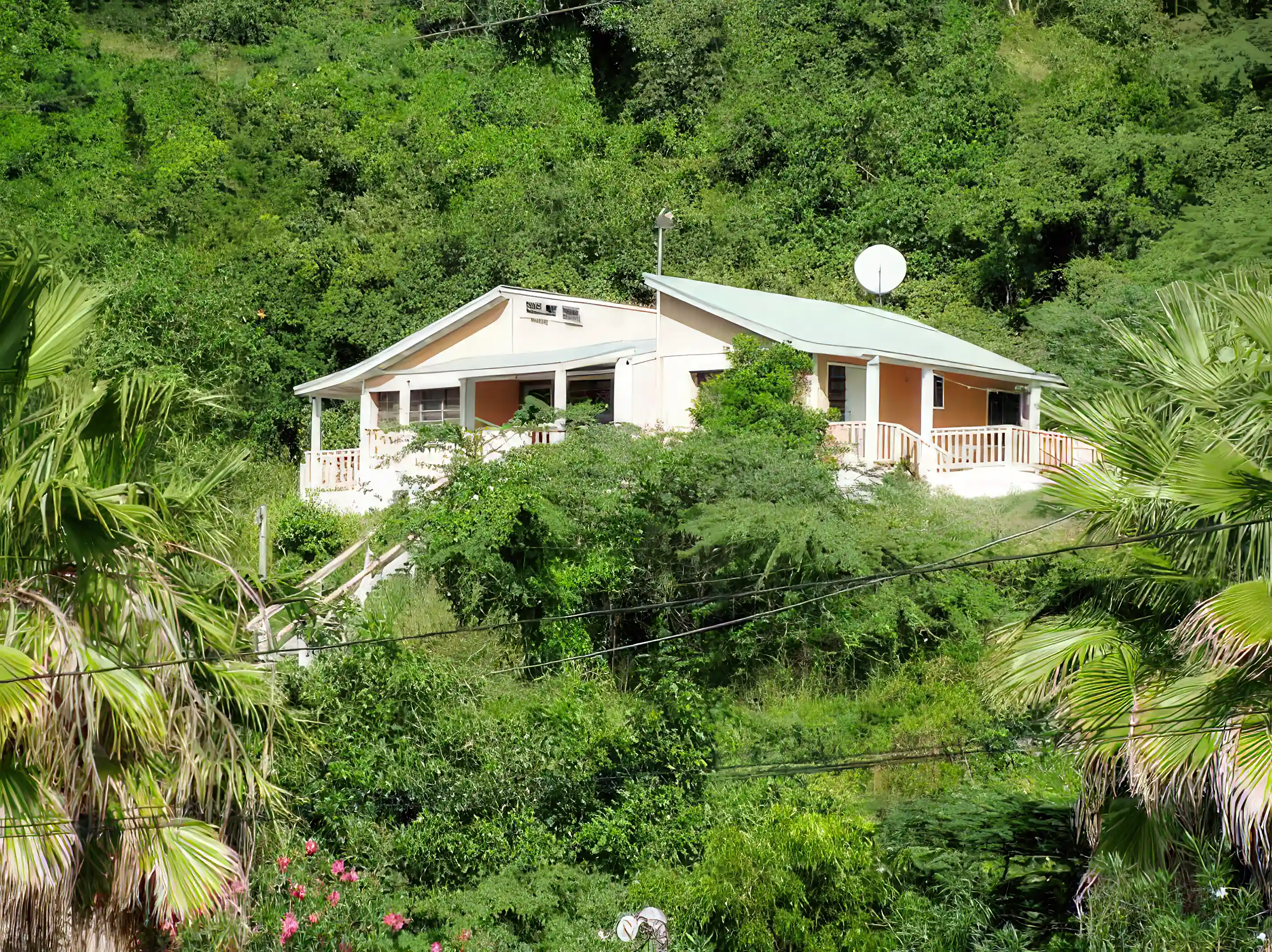 3-BR House, 3 Apts.