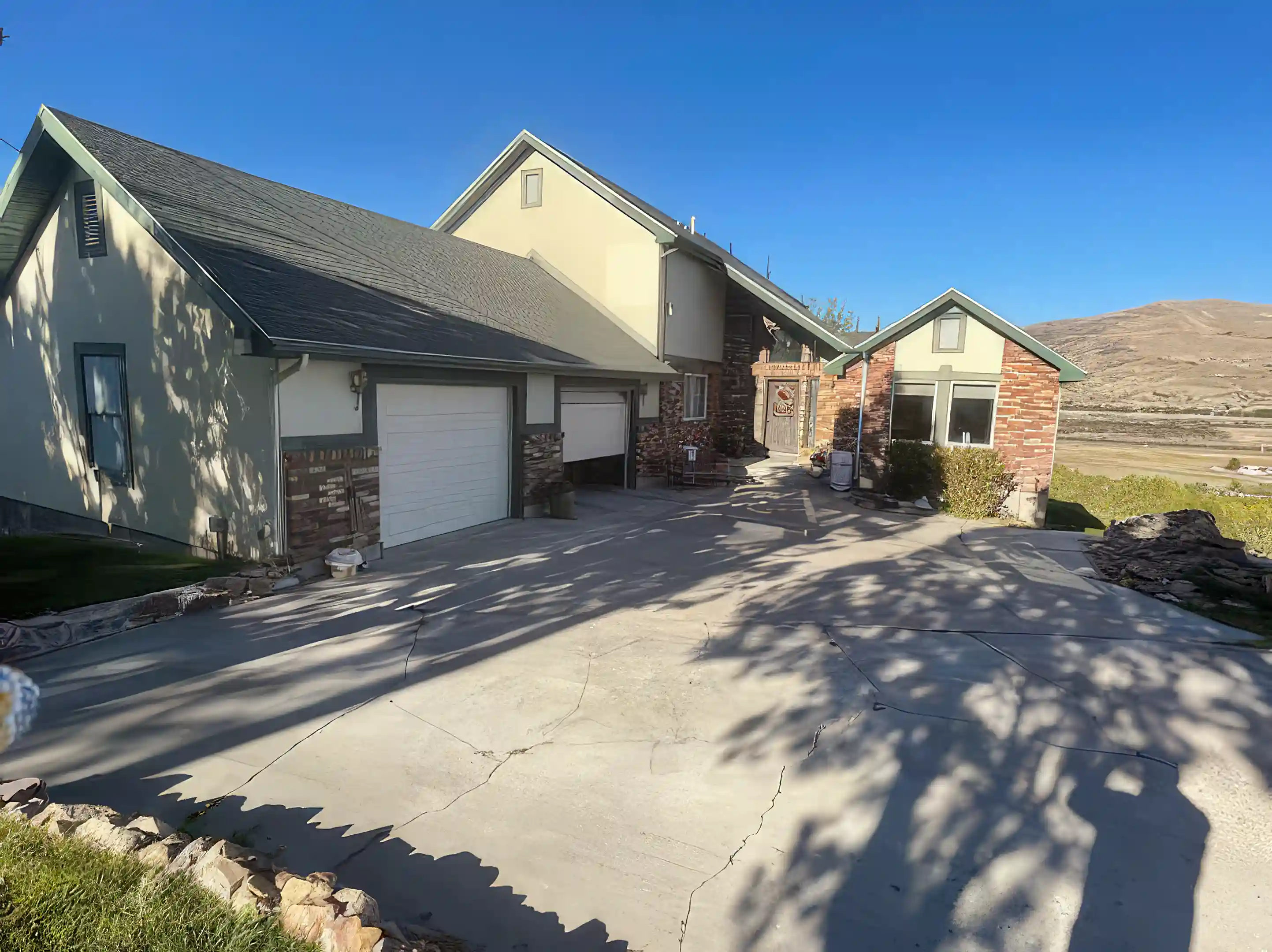 Secluded Home for Sale in 1060 Cactus Drive, Pocatello, Idaho, USA