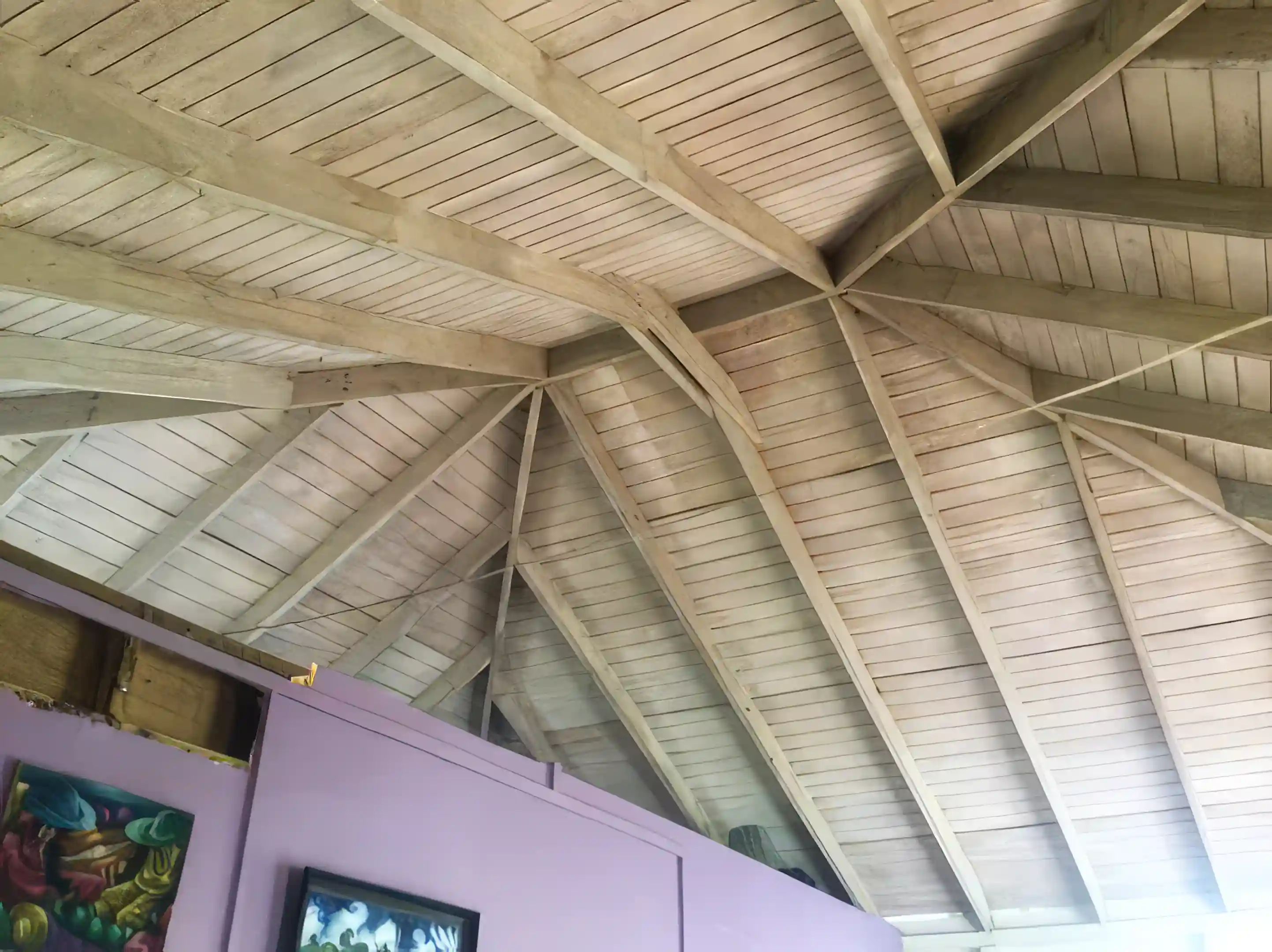 Caribbean style high ceilings