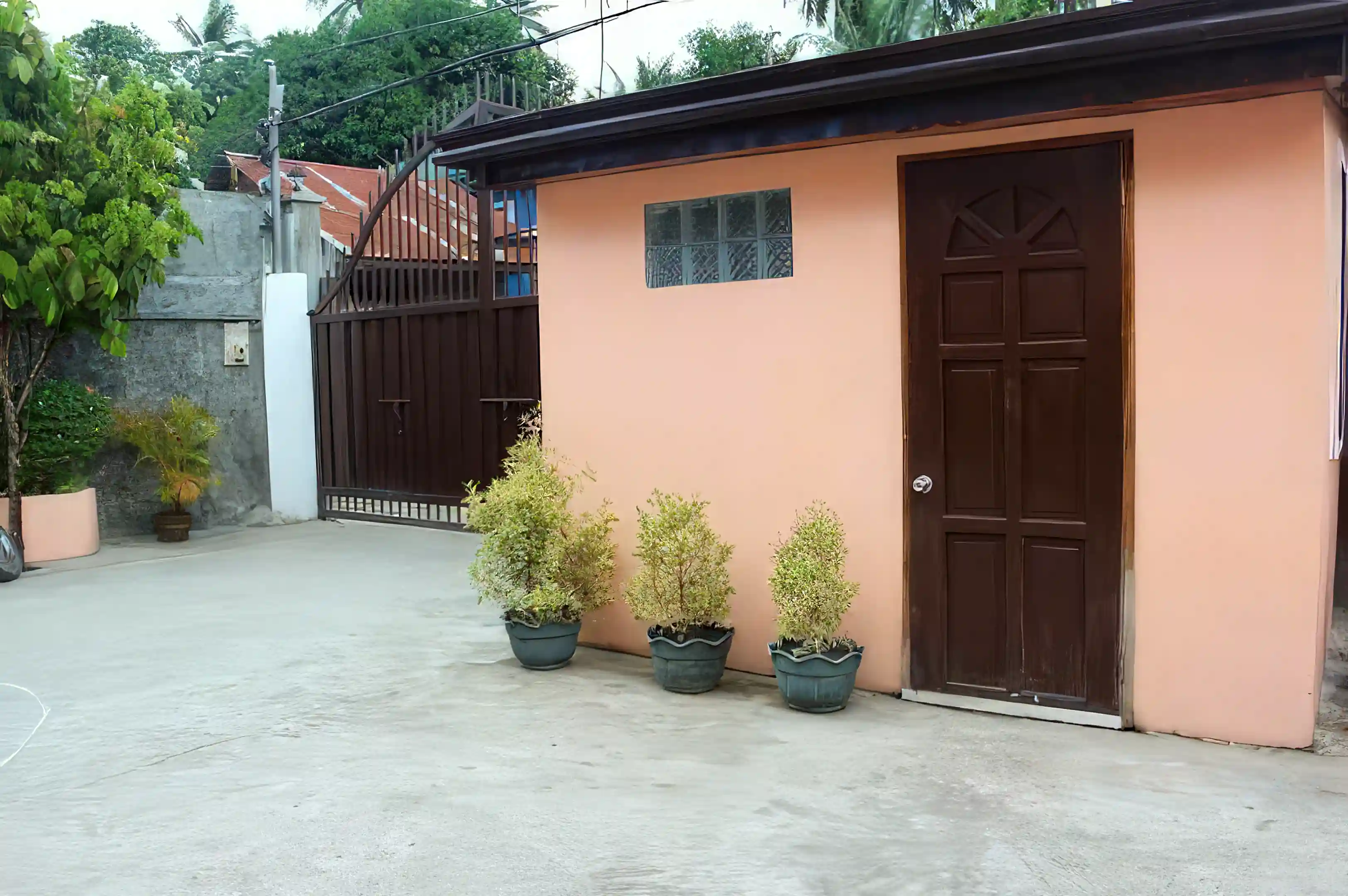 Solid guard house with window
