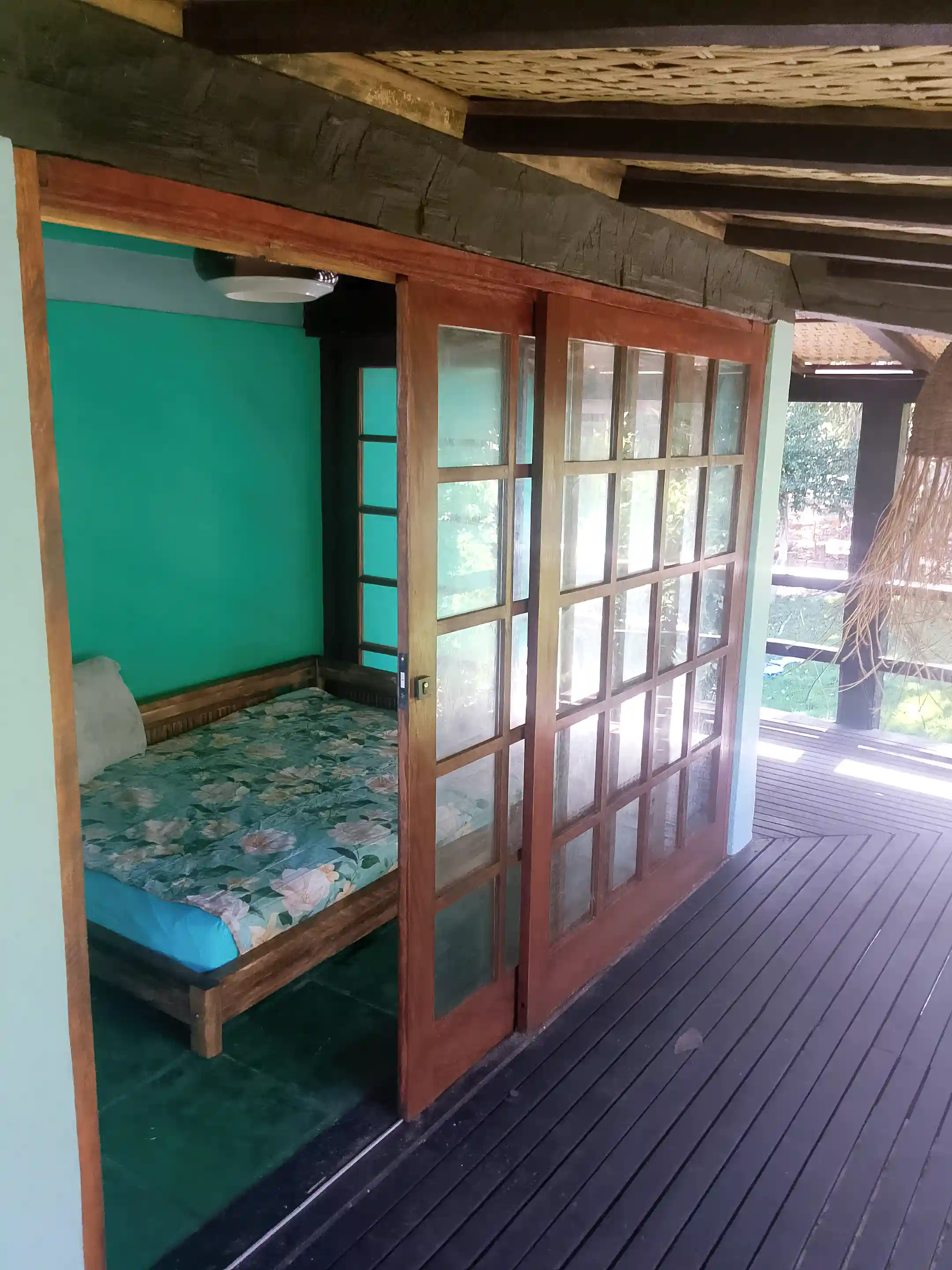 Jungle room with windows upstairs