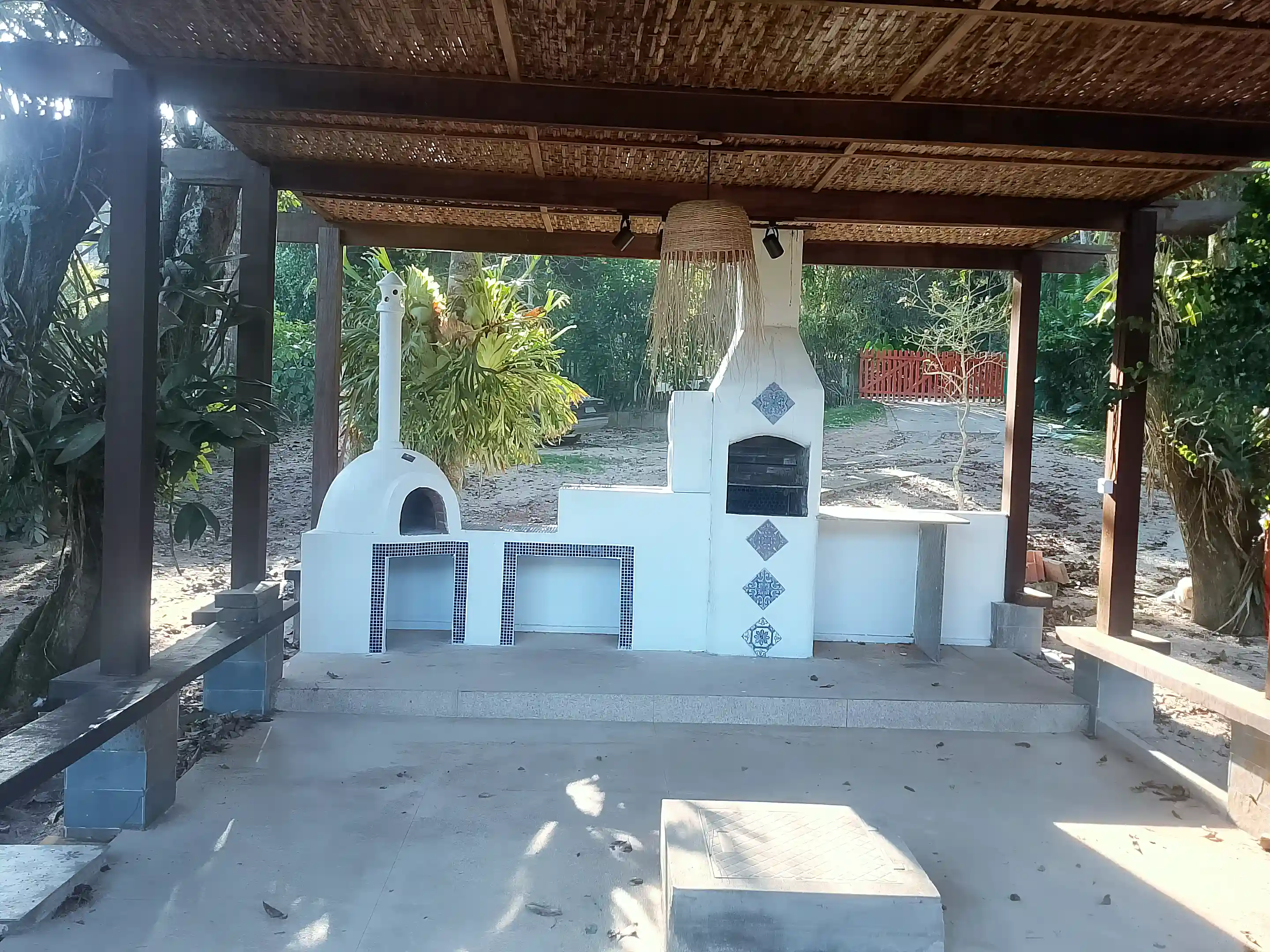 Pizza oven,grill and cook top for bbqs