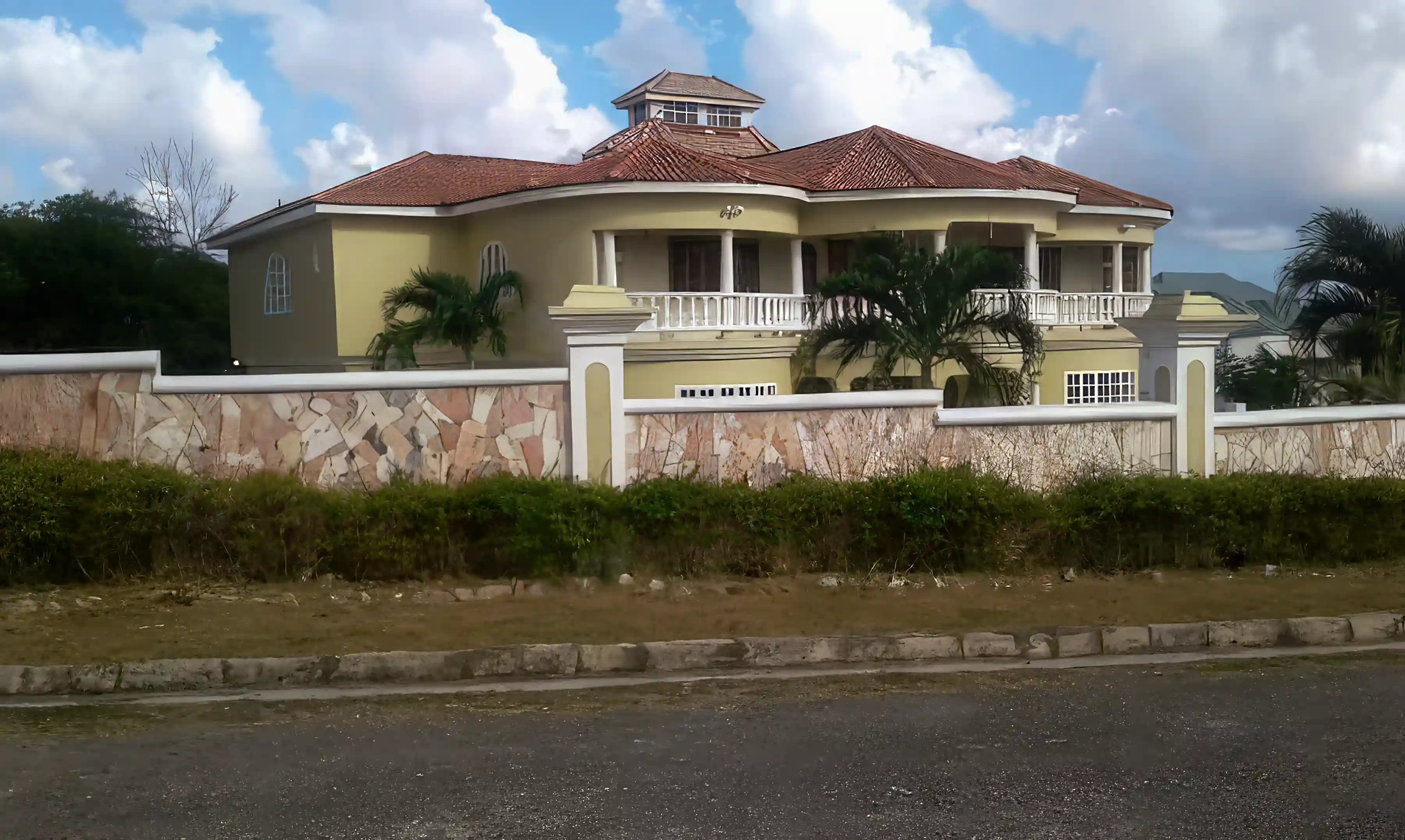 Home for Sale in 40 Blagrove Cresent, Cardiff Hall, St. Ann, Runaway