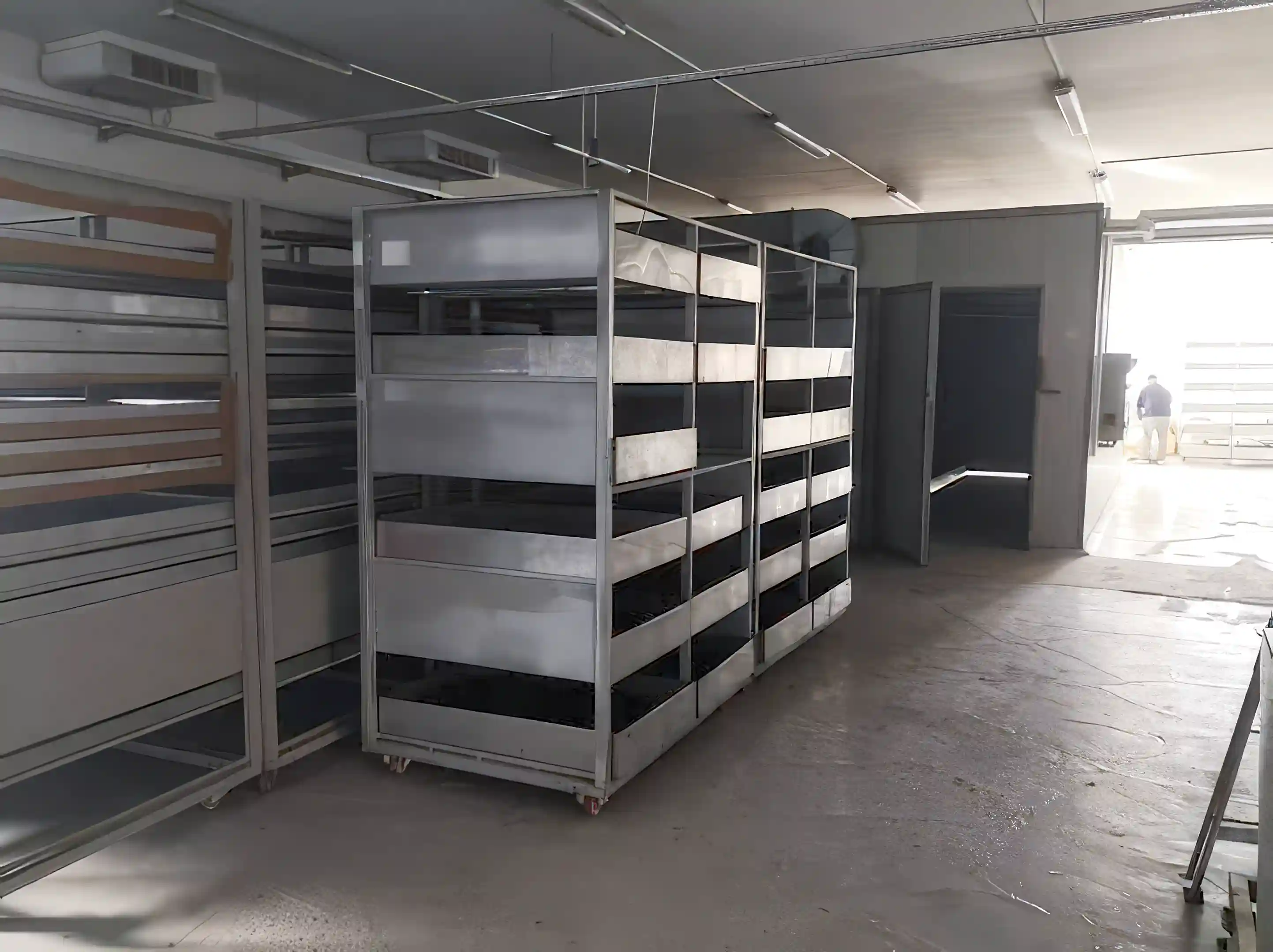 Fruit dryer machine
