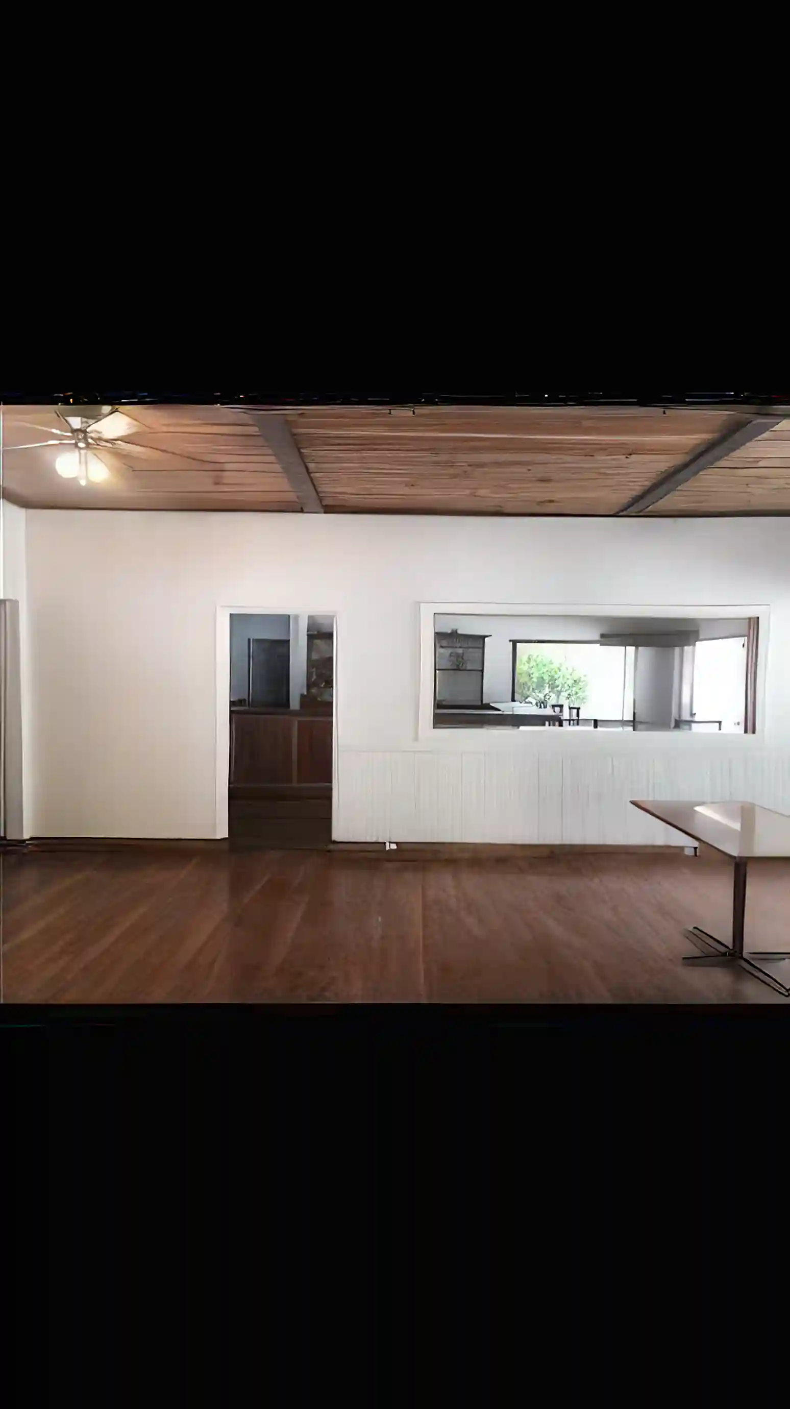 Bar and Restaurant adjoining Dining Room