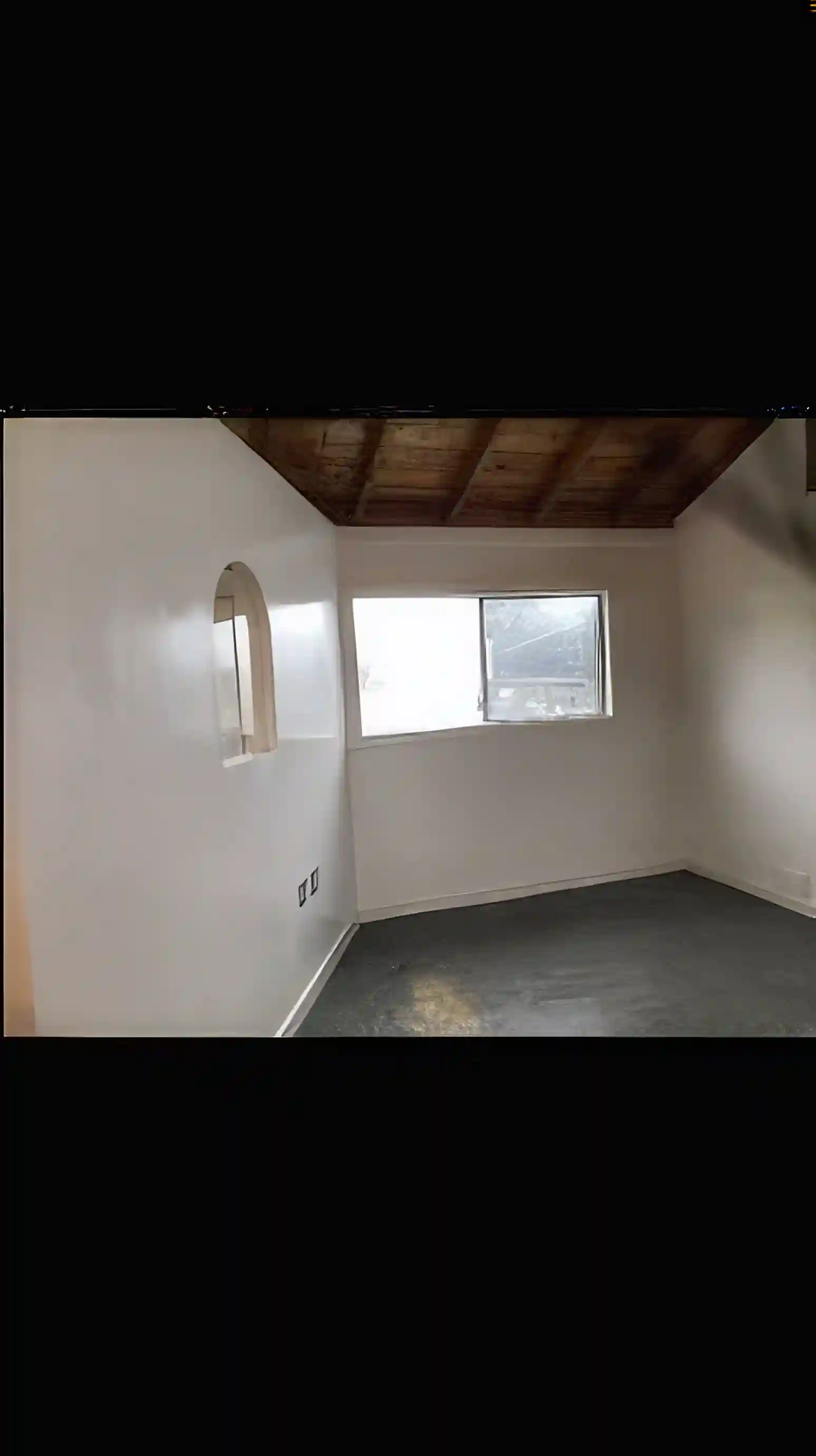 Commercial/ Residential Building