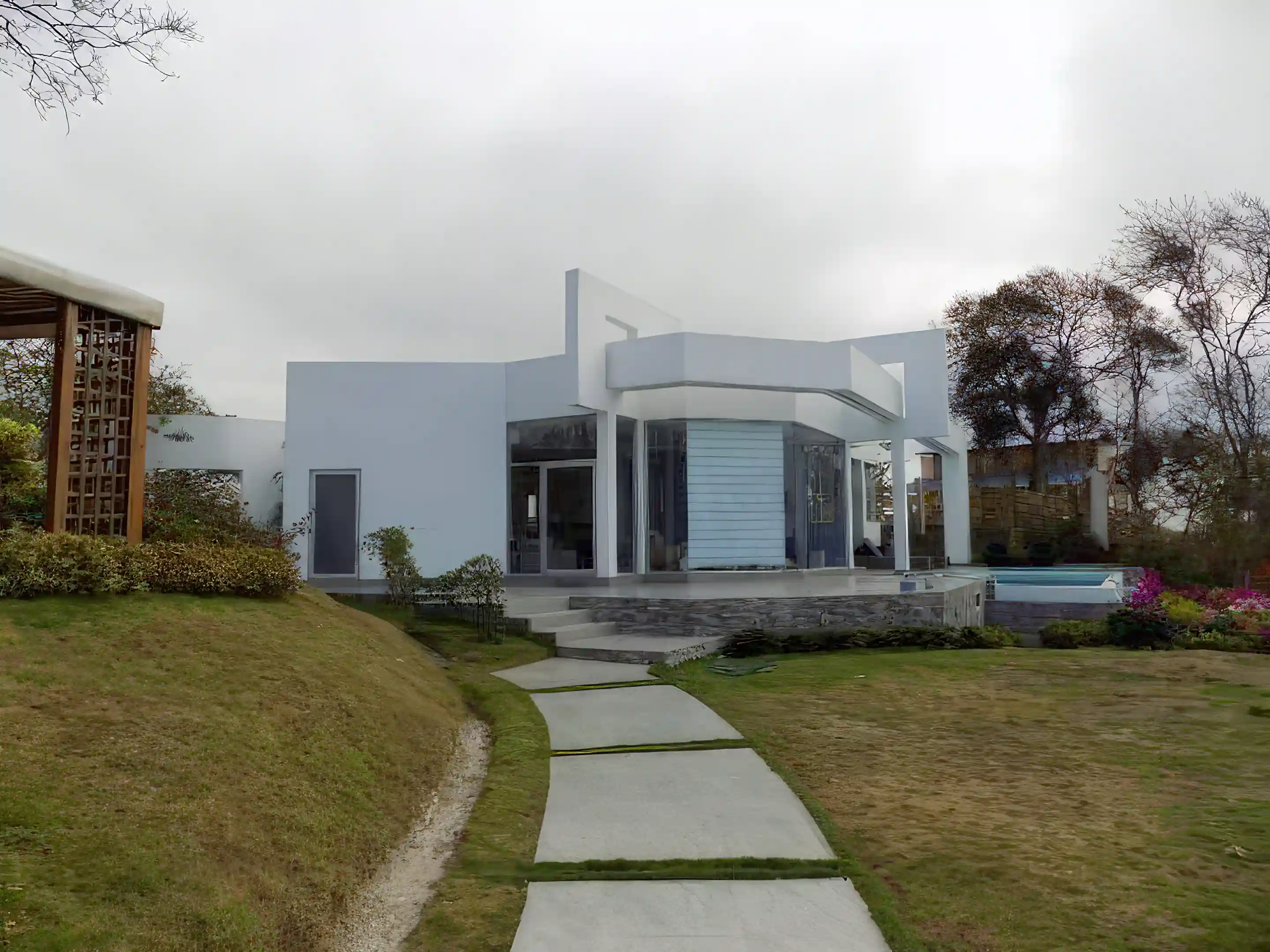 Beach Home for Sale in Canoa, Manabi, Ecuador