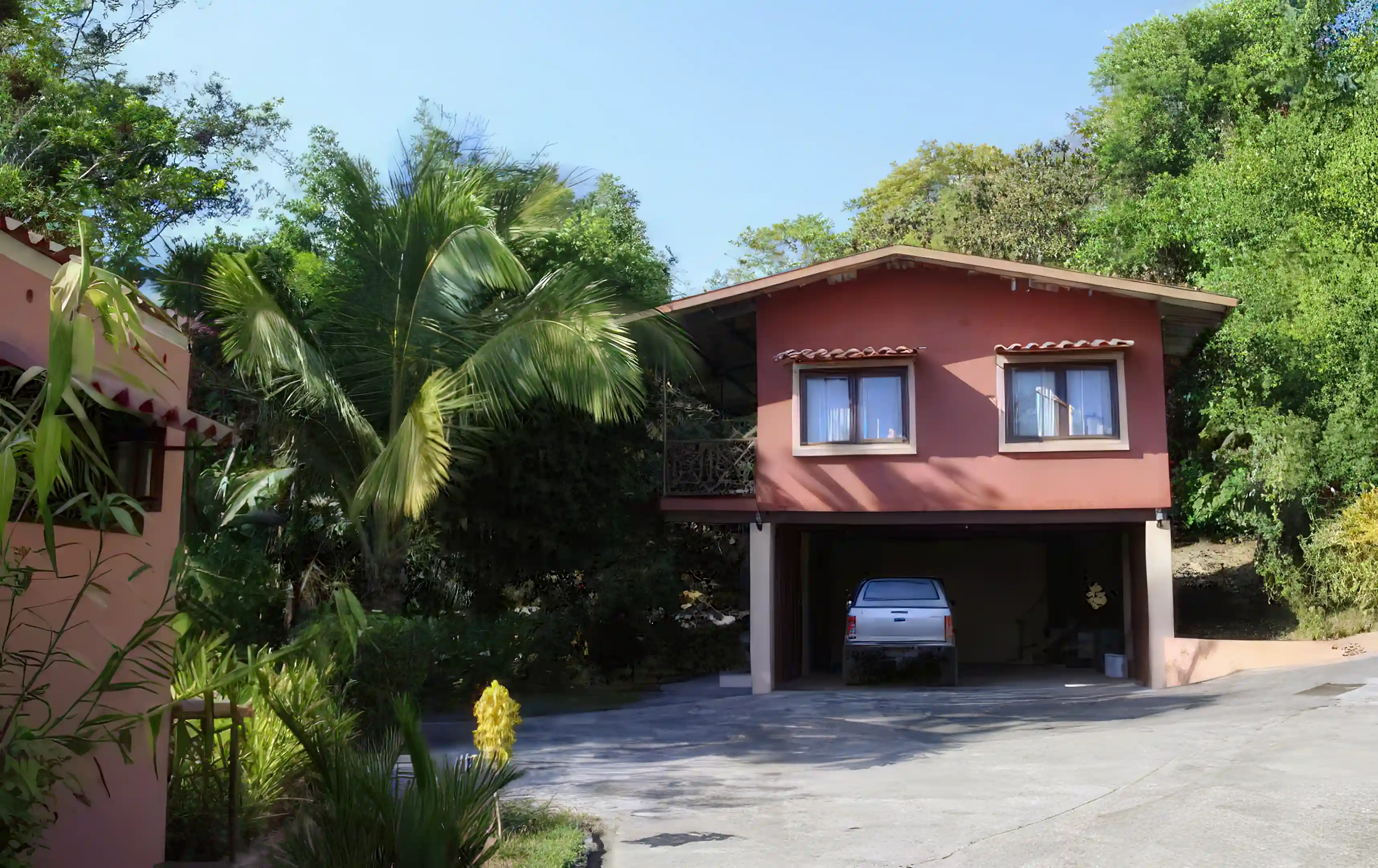 5 Bed, 5 Bath Water Front Home for Sale in Mata Oscura, Mariato, Panama