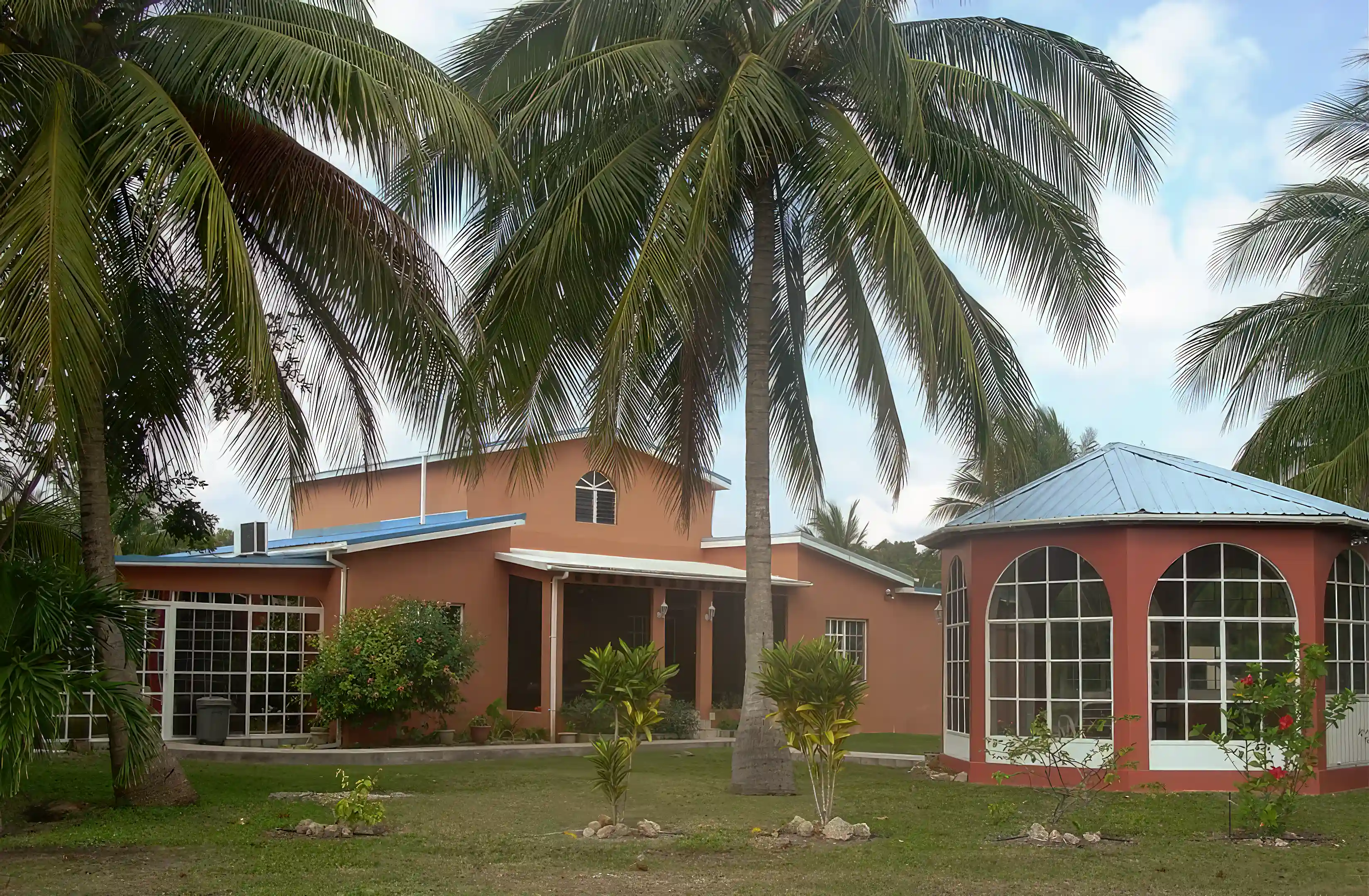 Tropical House for Sale in Consejo Shores, Corozal, Belize Viviun