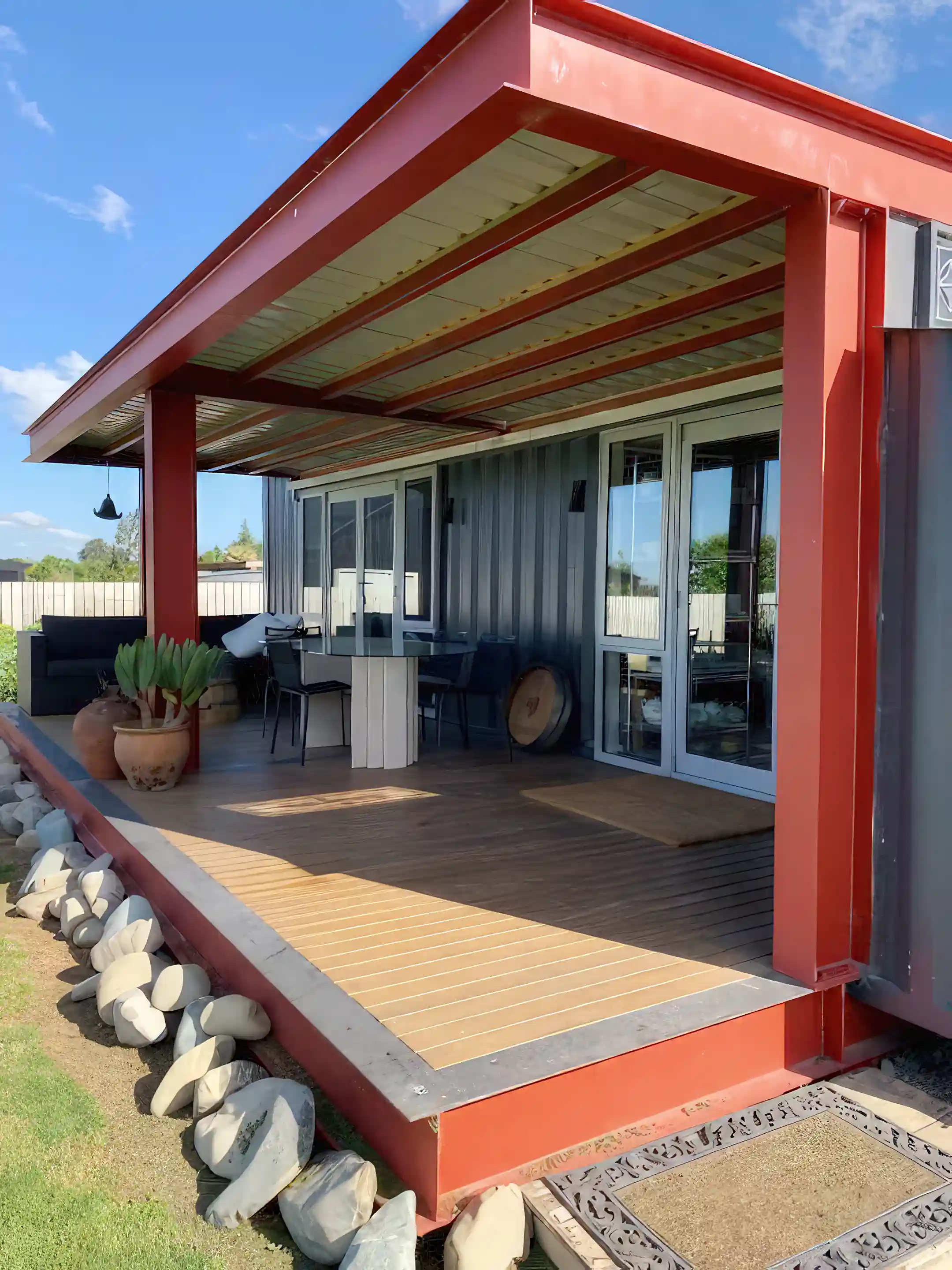 Veranda.
