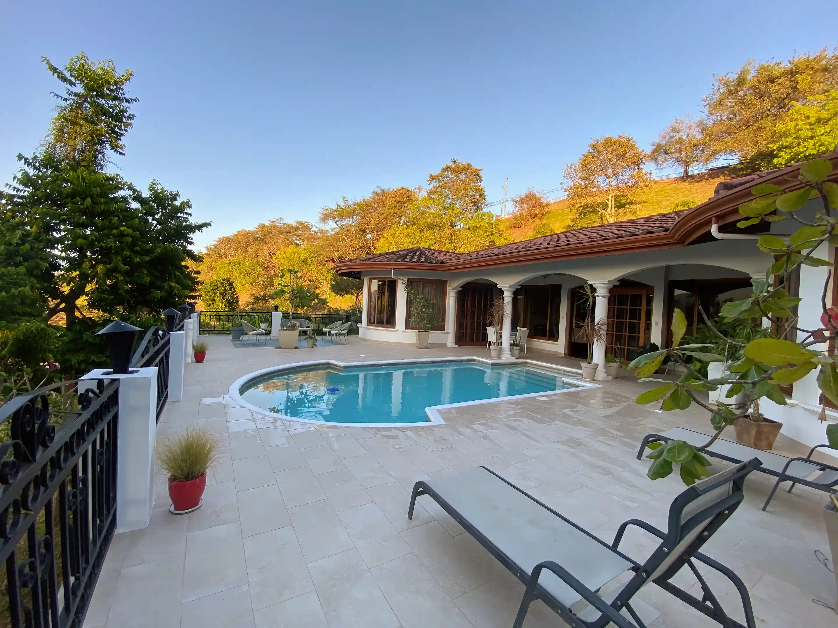 Mountain View Home for Sale in Atenas, Alajuela, Costa Rica