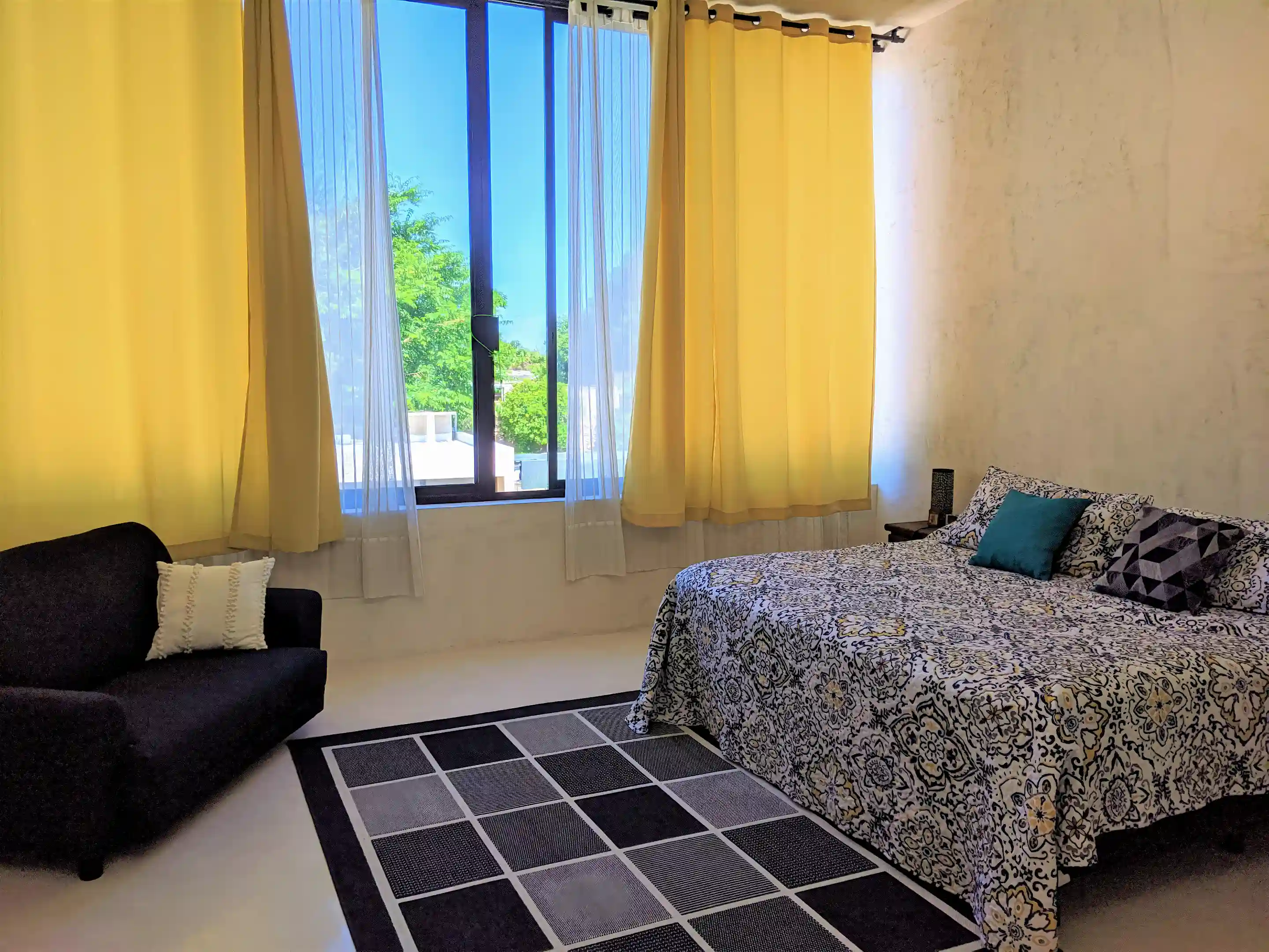 Main Bedroom, King sized Bed