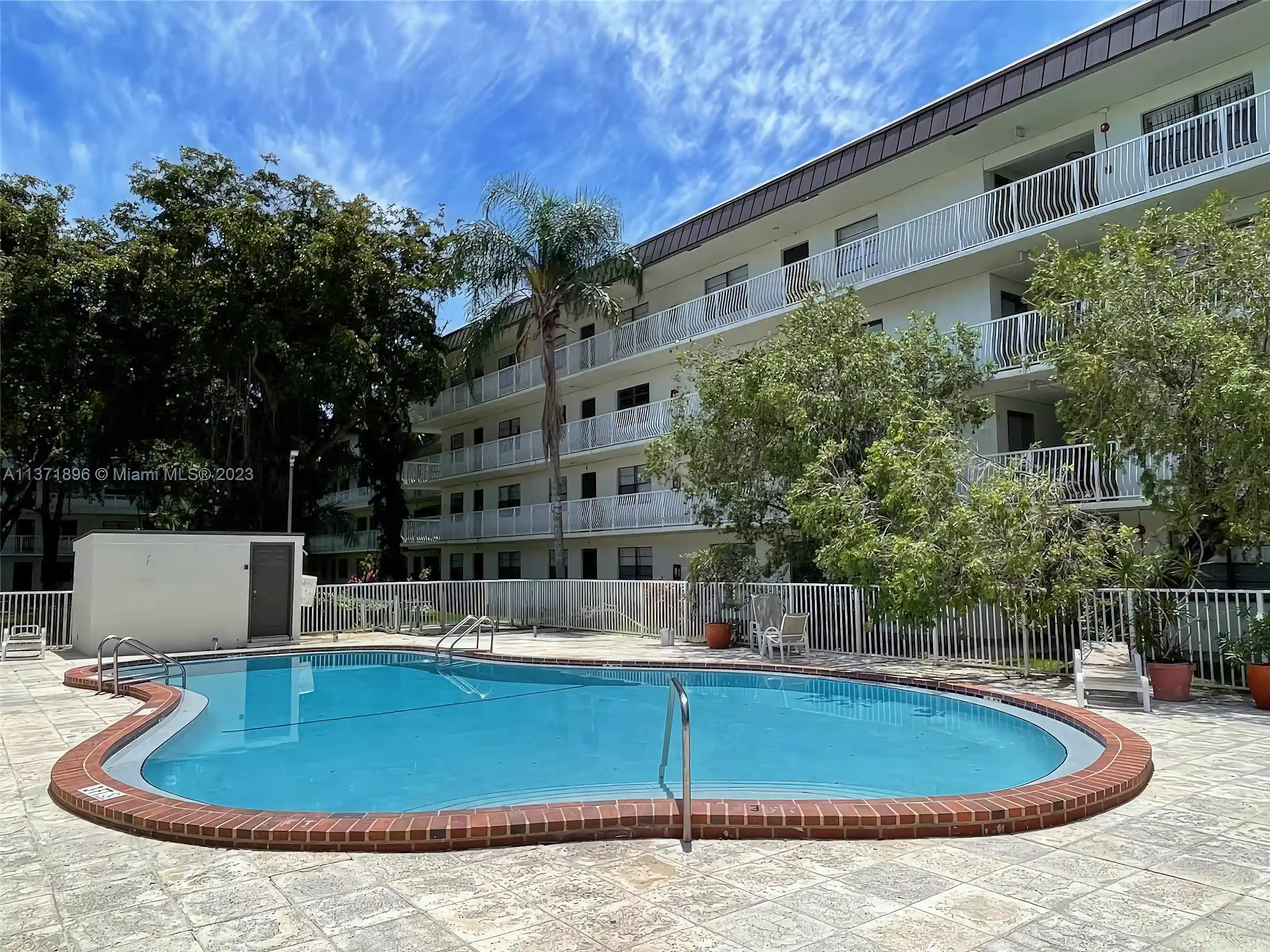 1 Bed, 1 Bath Condo for Sale for Sale in 500 Ne 2nd St 421, Dania