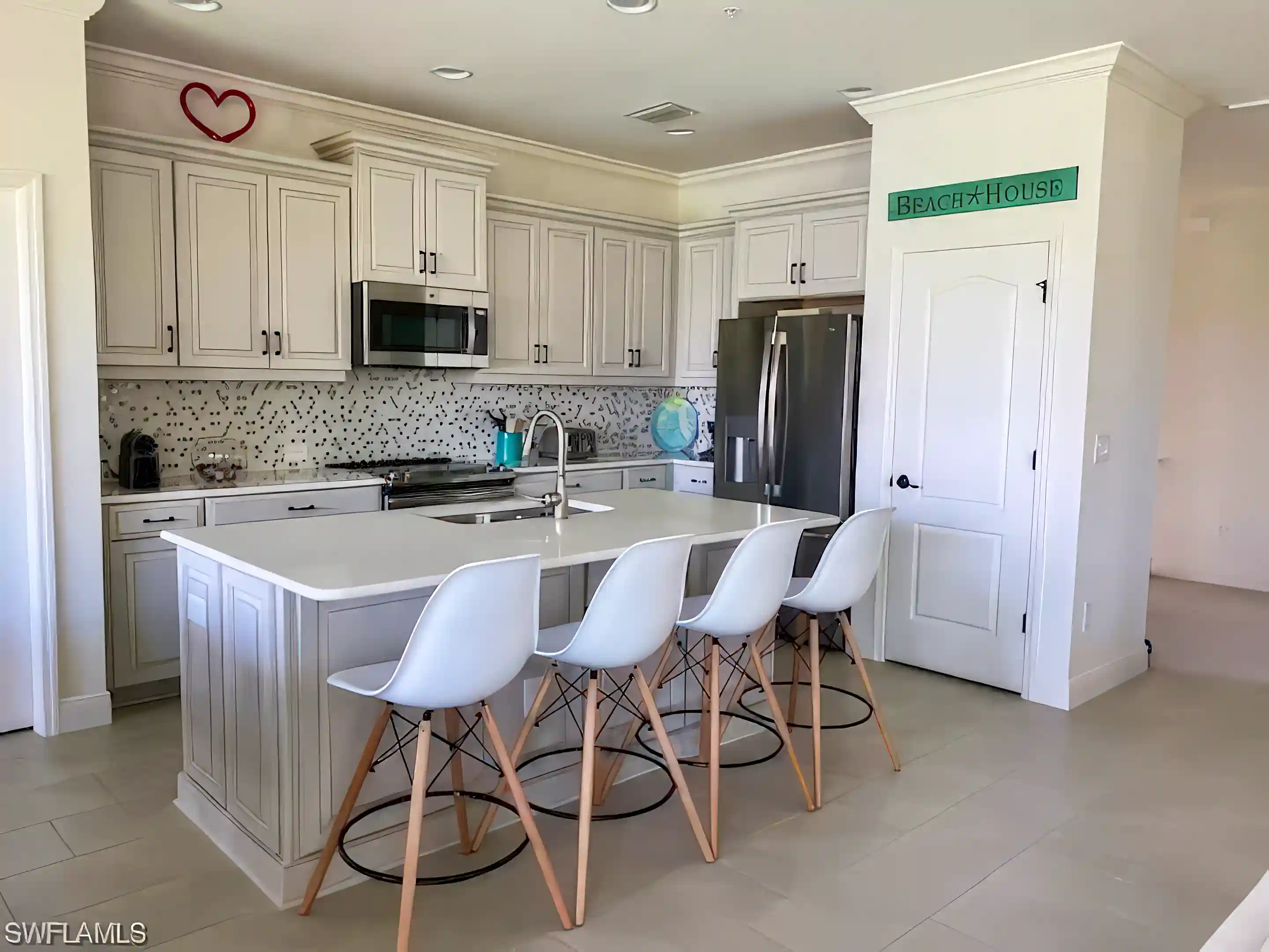 Townhouse for Sale in 6940 Avalon Cir 505, Naples, Florida, USA