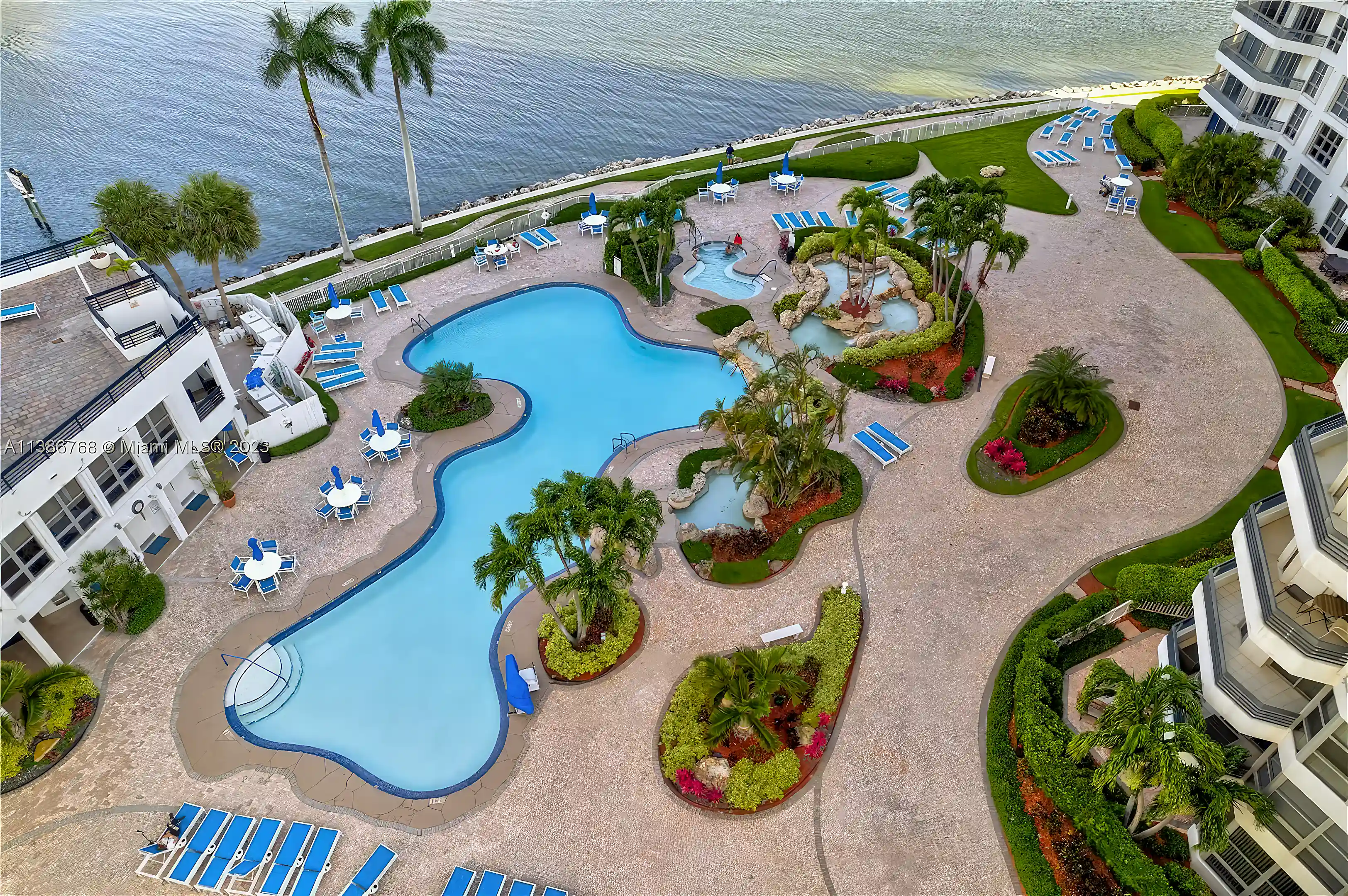 Condo for Sale in 19101 Mystic Pointe Dr # 2507, Aventura, Florida, USA