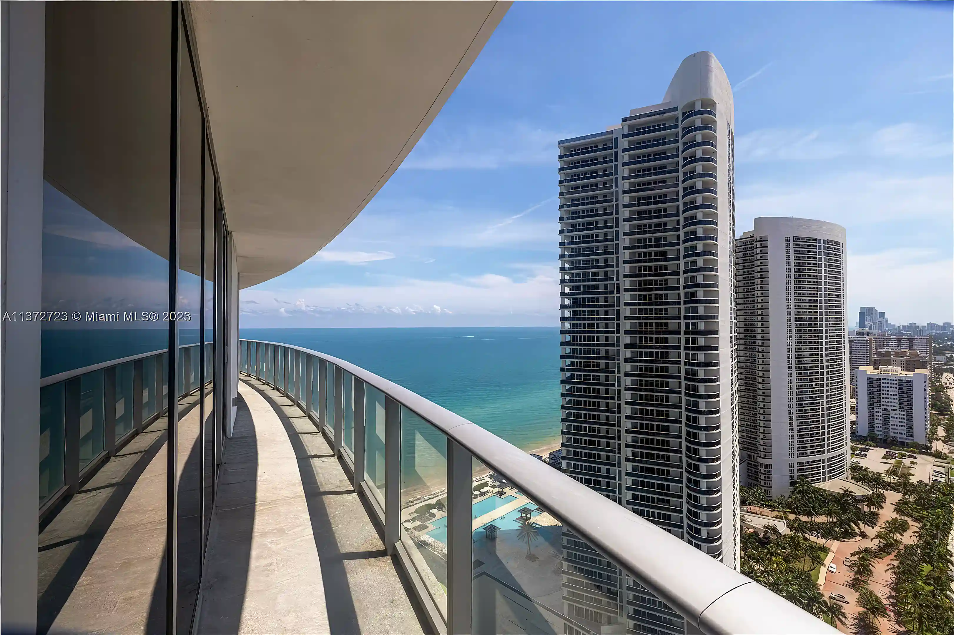 Condo for Sale in 4111 S Ocean Dr # 2511, Hollywood, Florida, USA