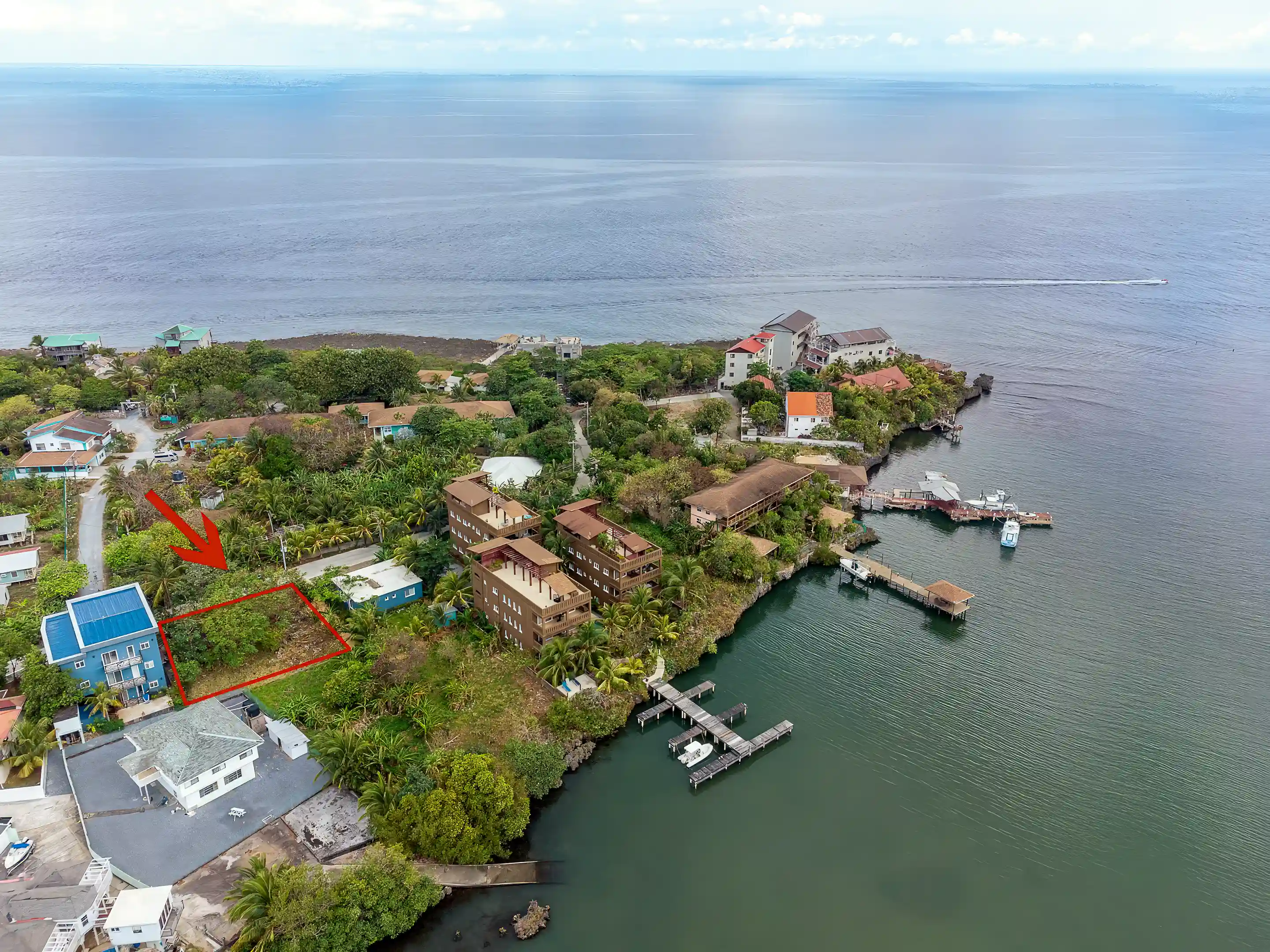 Lot/Land for Sale in Roatan, Bay Islands, Honduras