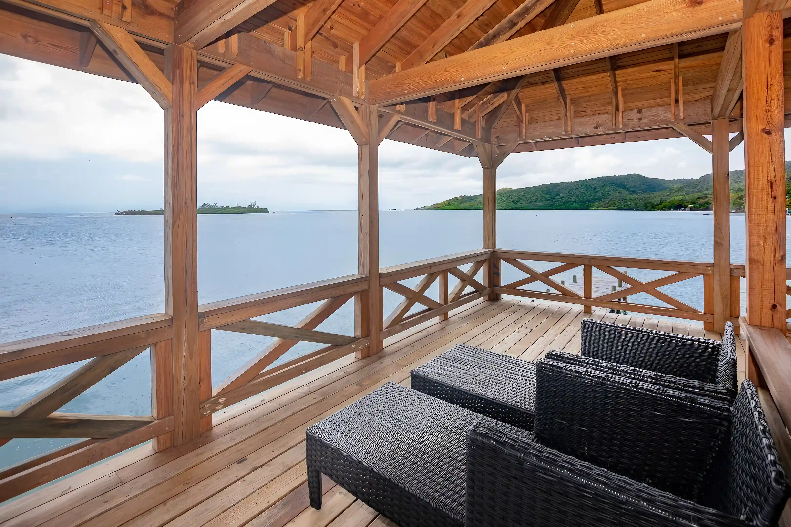 Waterfront Home for Sale in Roatan, Bay Island, Honduras