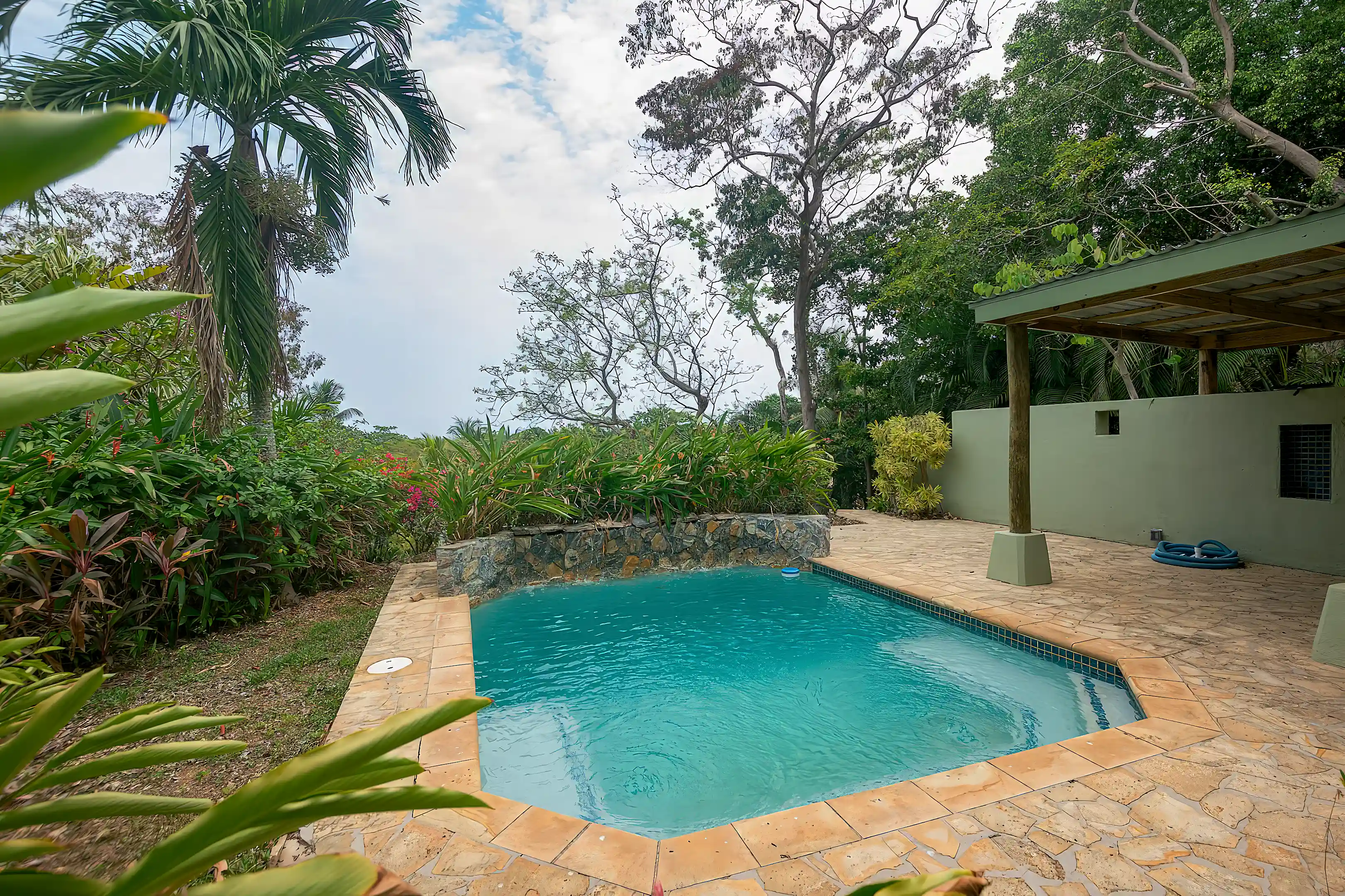 Home for Sale in Roatan, Bay Island, Honduras