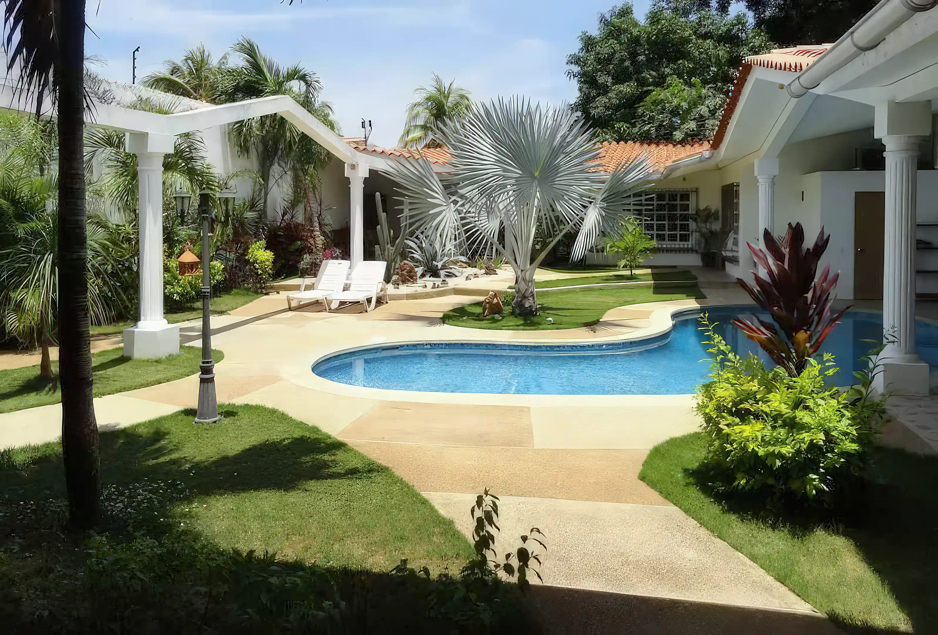 Luxury Villa and Business for Sale in Silmar, Playa El Agua, Margarita