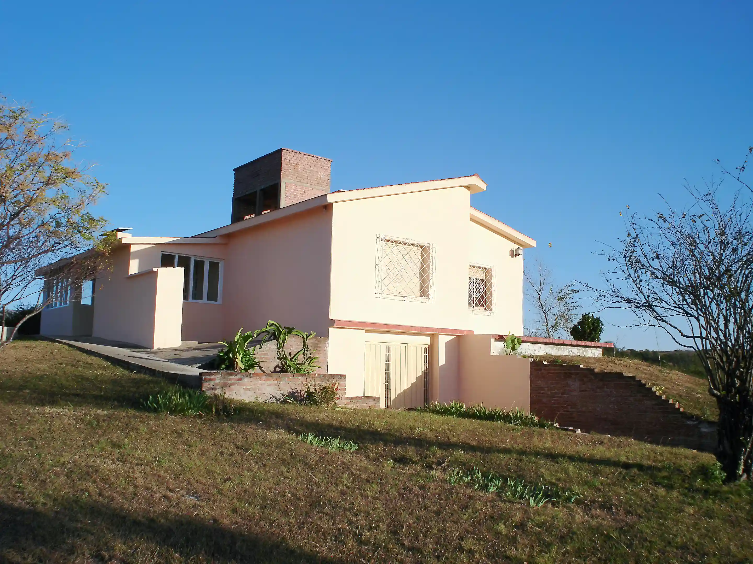 2 Houses on 7.5 Acre Farm for Sale in Mm Guemes 1000, Alta Gracia