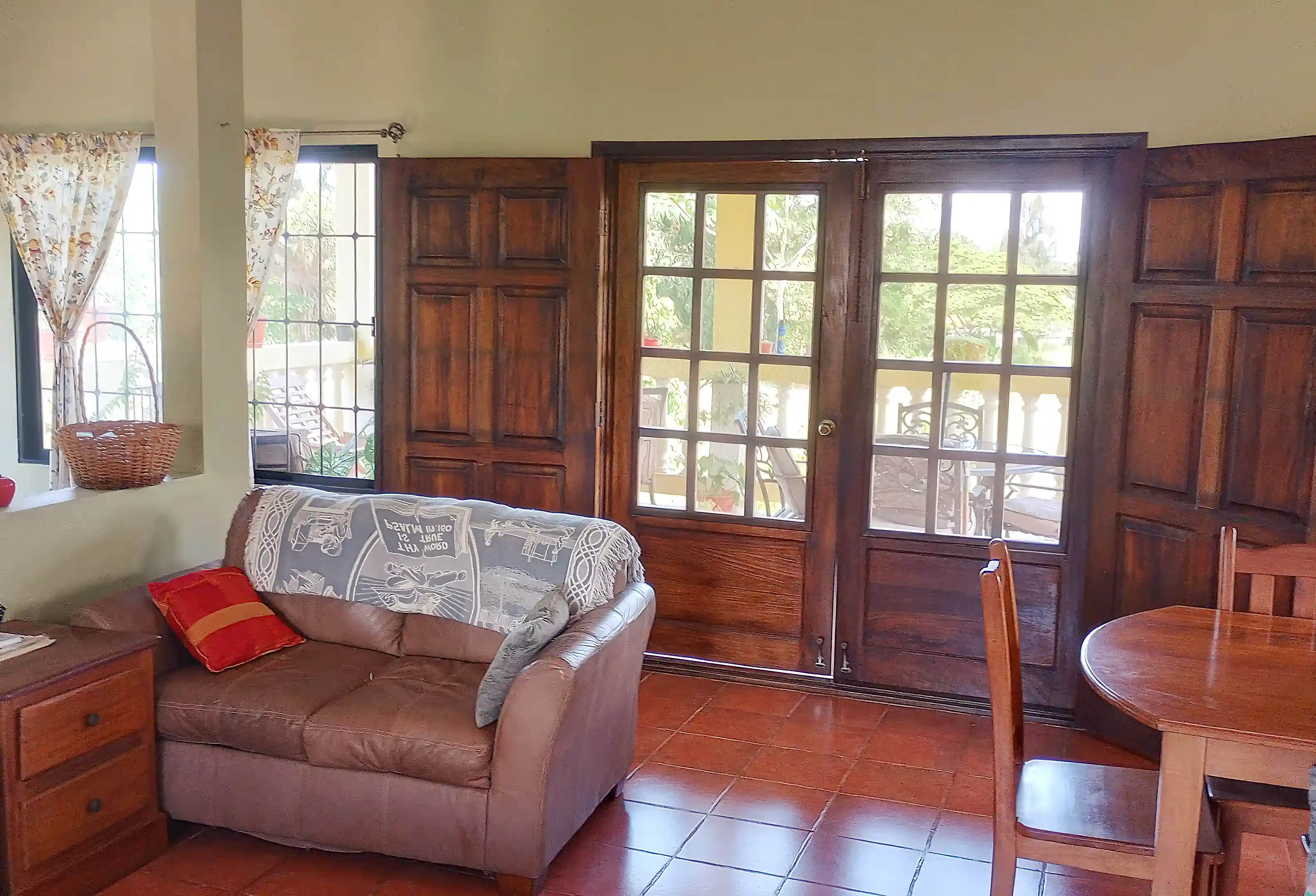 Living area with porch