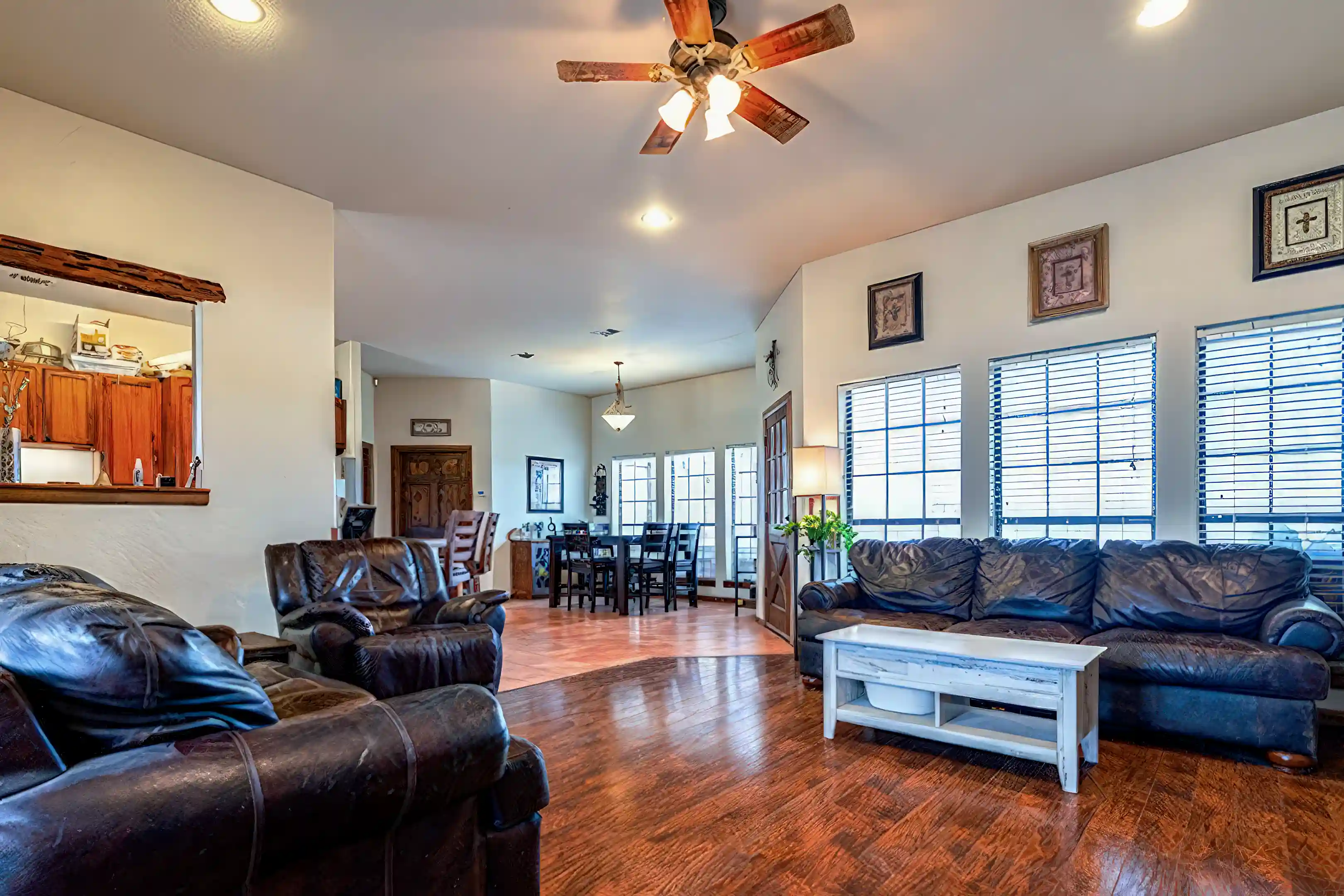 Luxury Home for Sale in 2401 Reece Road, San Angelo, Texas, USA